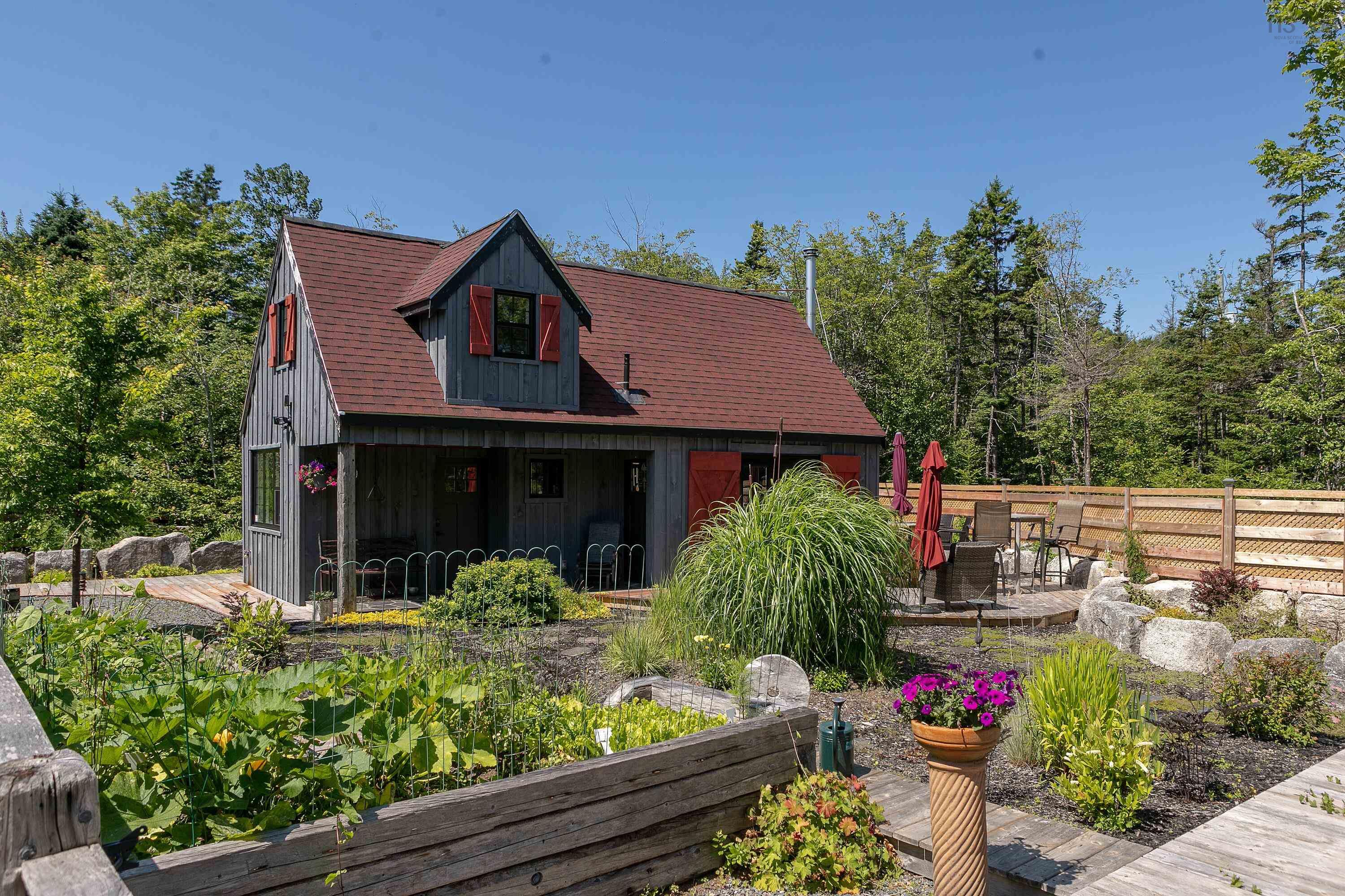 10 Shipping Lane, Halibut Bay, NS (MLS 202601941)