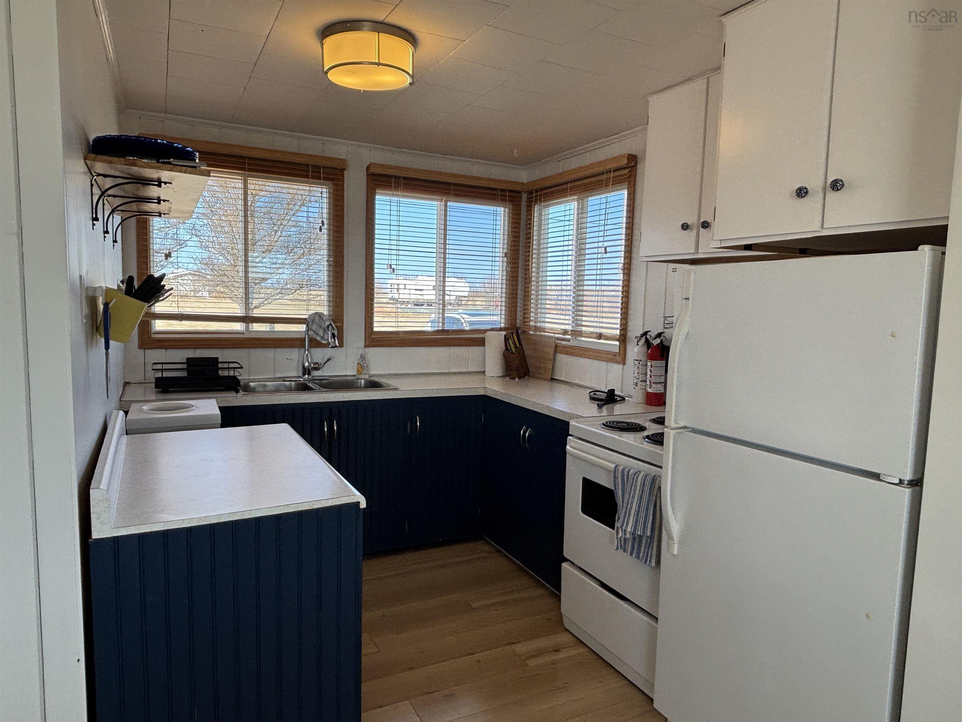 $359,900.00: 107 Hamilton Lane, Brule Point