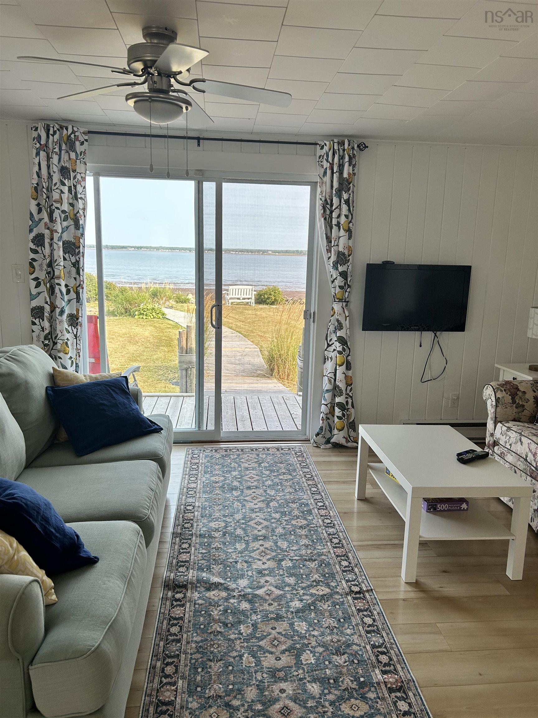 $379,900.00: 107 Hamilton Lane, Brule Point