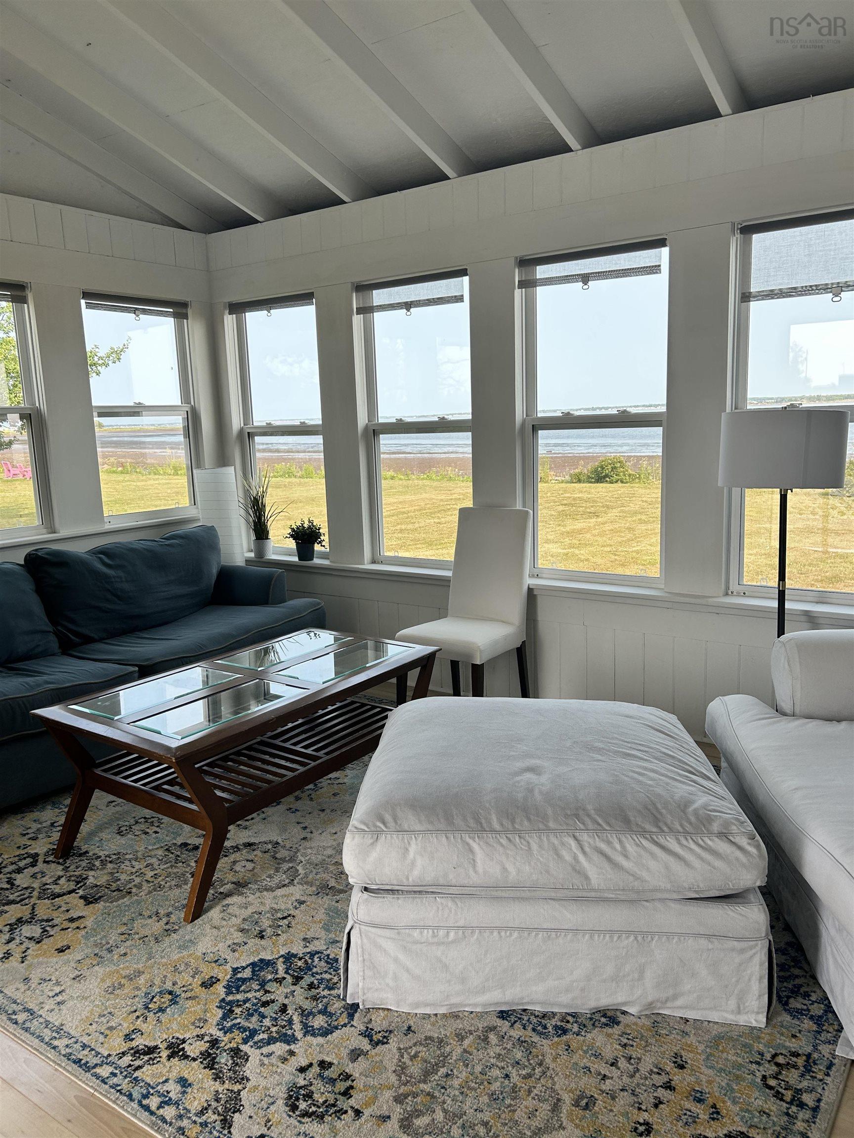 $359,900.00: 107 Hamilton Lane, Brule Point