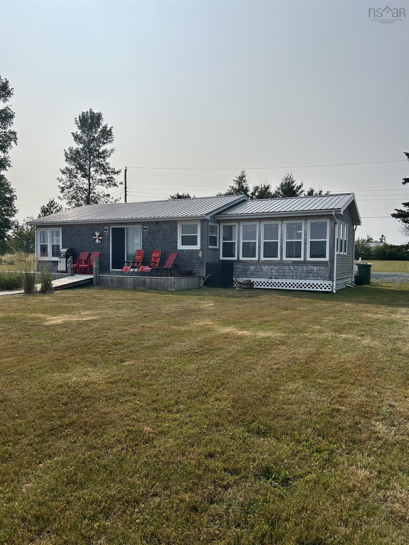 $379,900.00: 107 Hamilton Lane, Brule Point