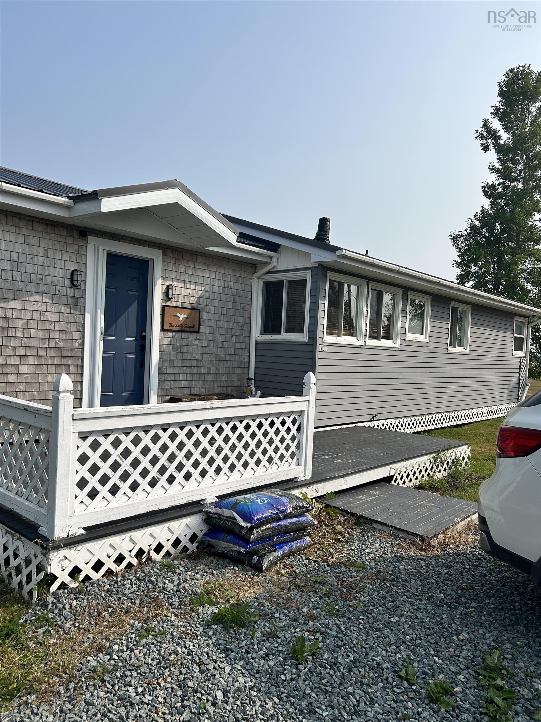 $379,900.00: 107 Hamilton Lane, Brule Point