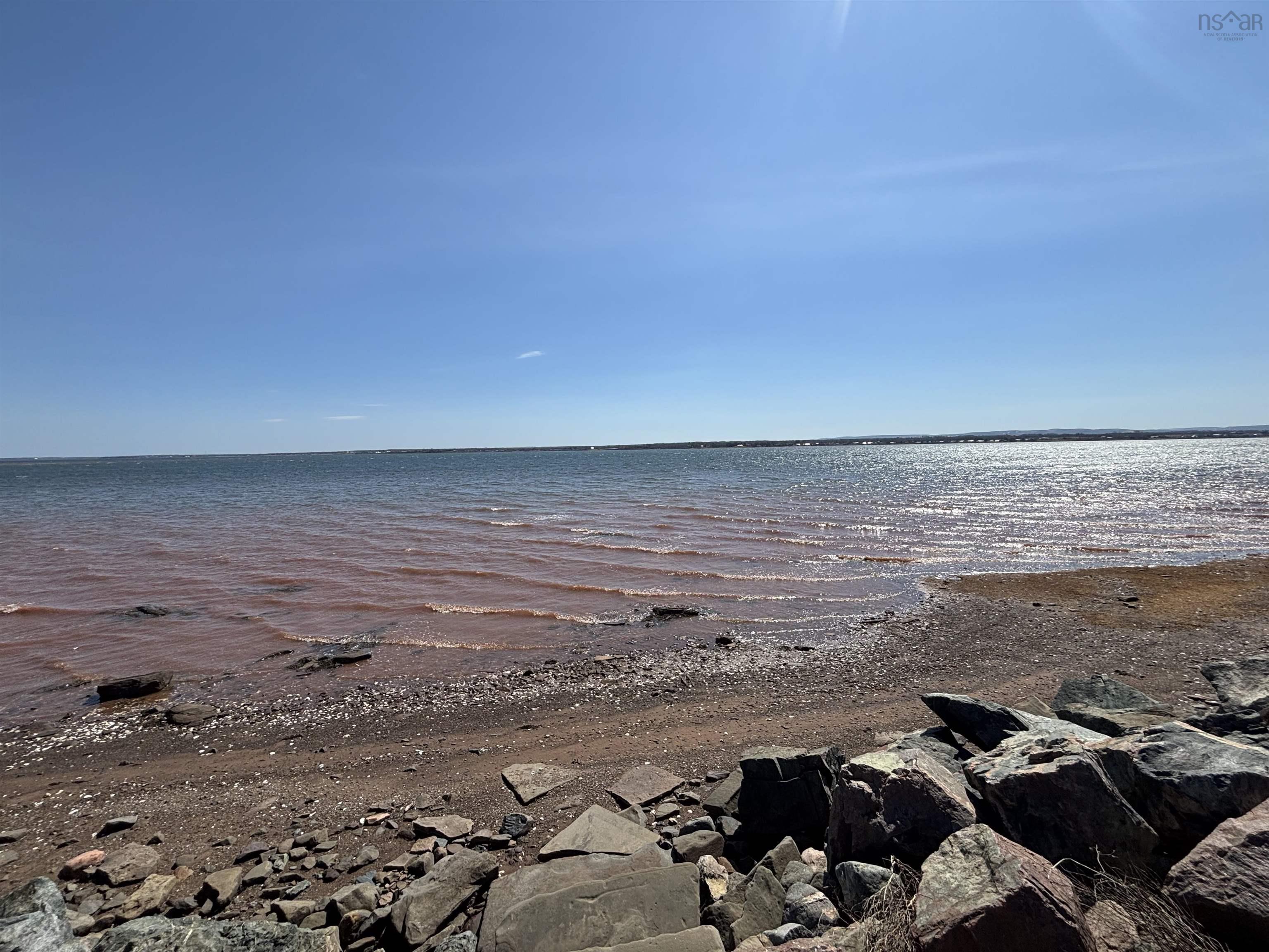 $359,900.00: 107 Hamilton Lane, Brule Point