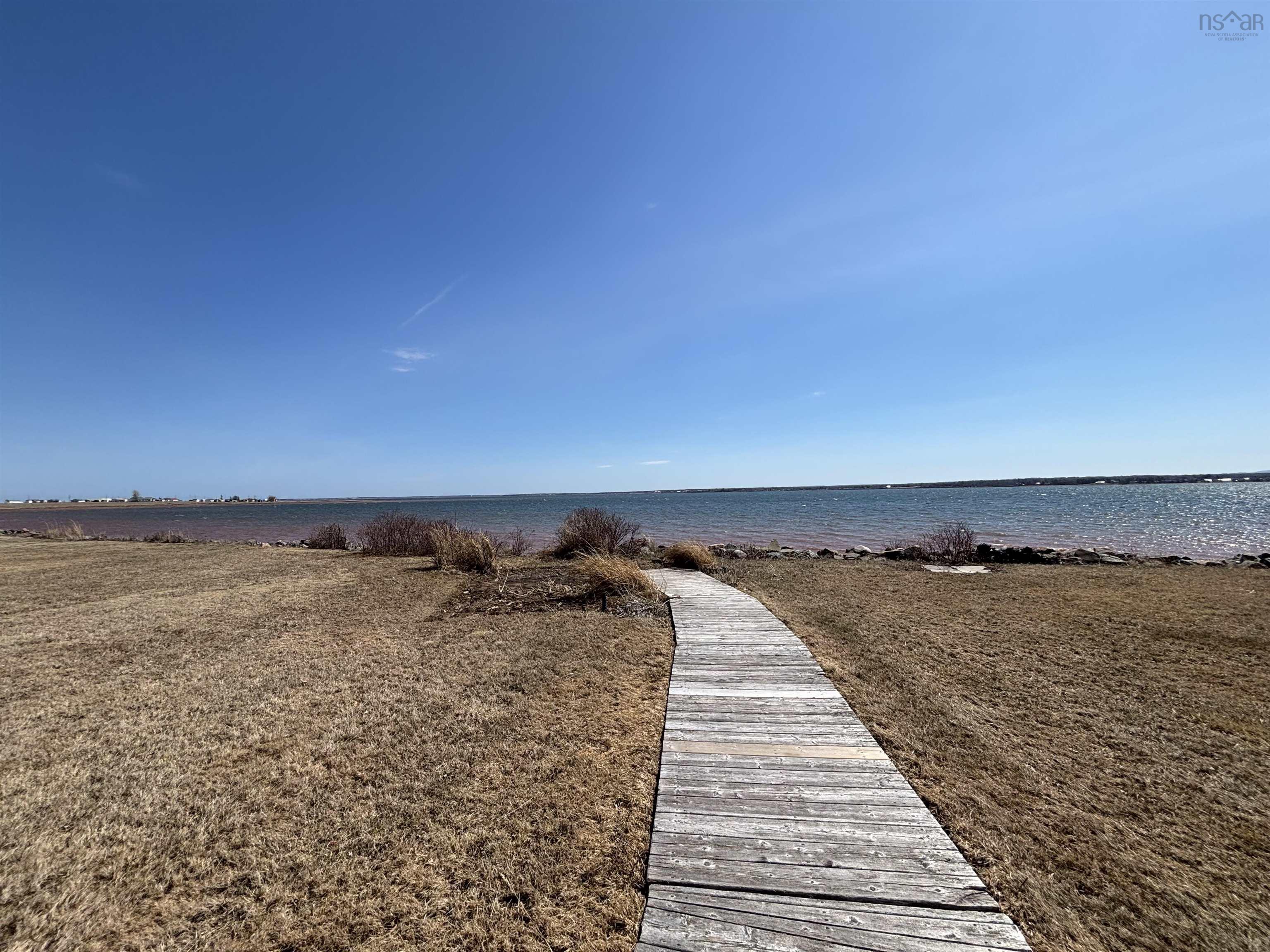 $359,900.00: 107 Hamilton Lane, Brule Point