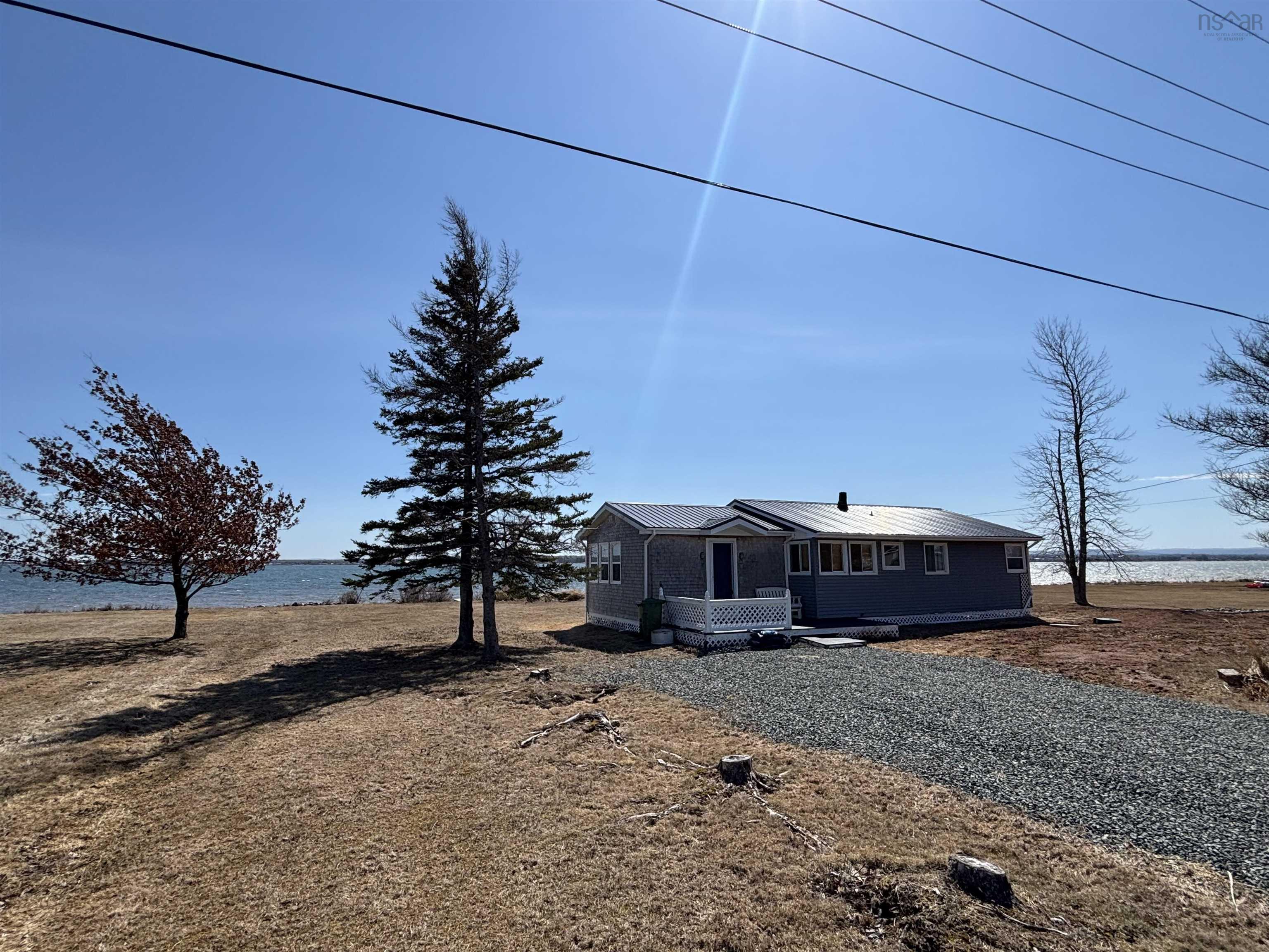 $359,900.00: 107 Hamilton Lane, Brule Point
