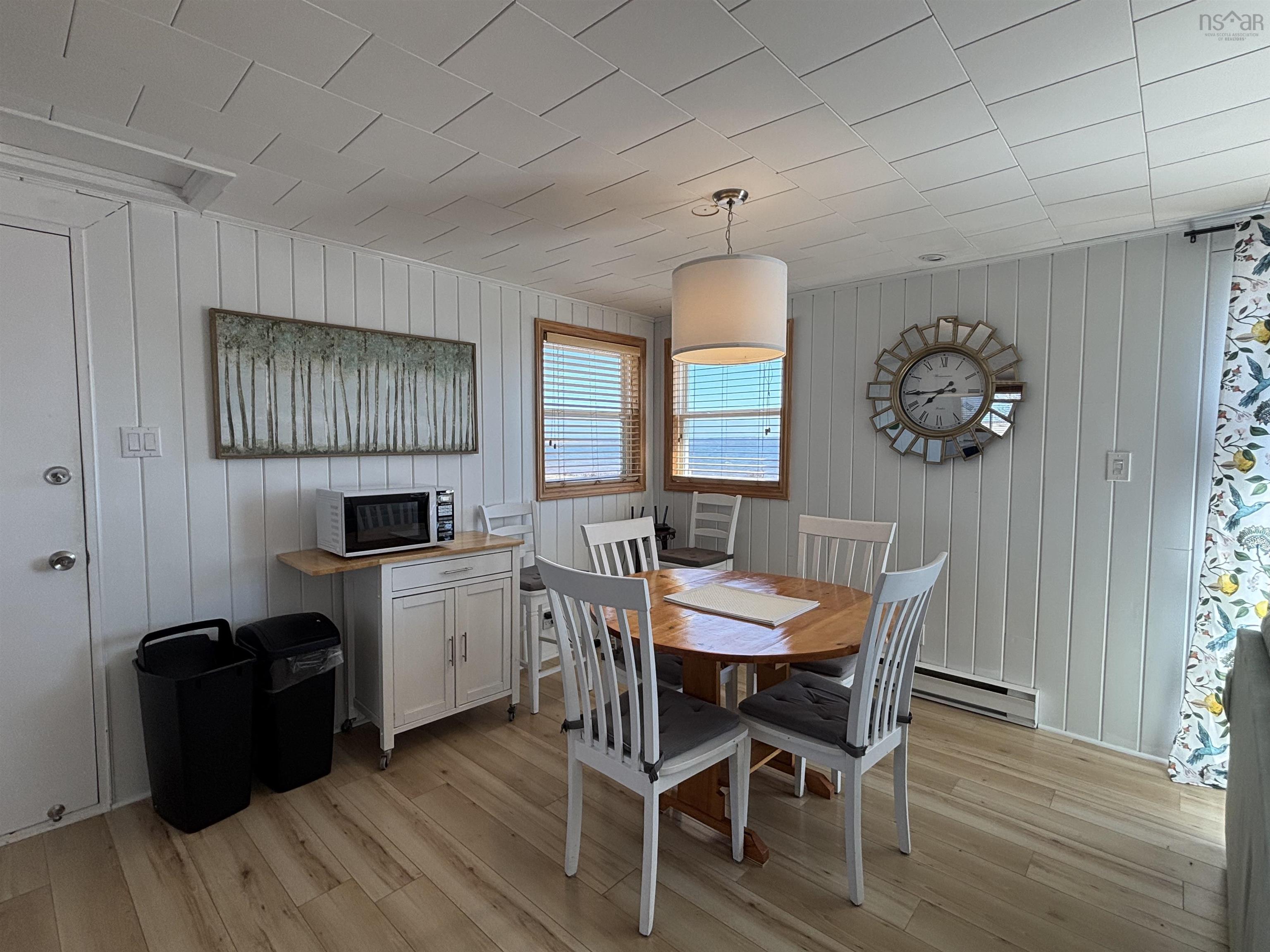 $359,900.00: 107 Hamilton Lane, Brule Point