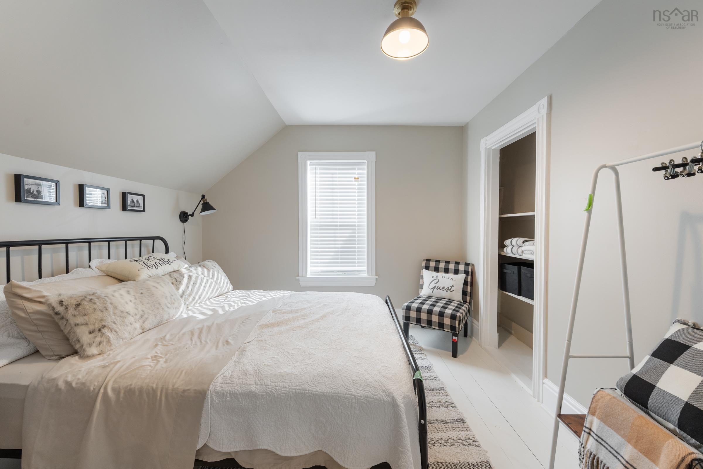 $375,000.00: 8793 Highway 1, Meteghan River