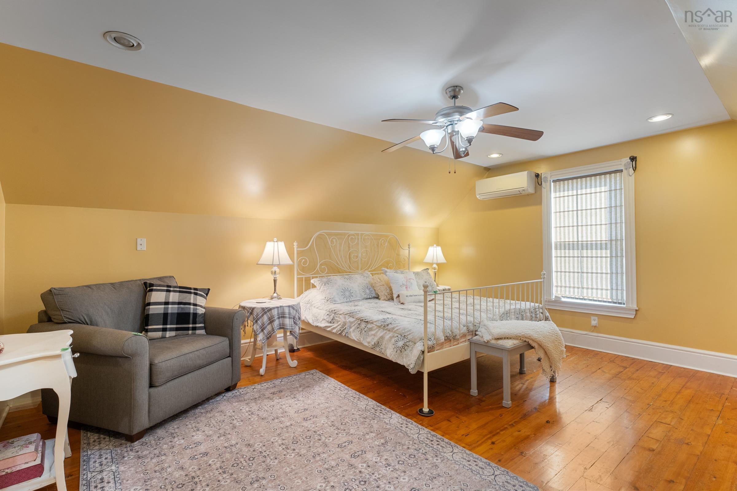 $375,000.00: 8793 Highway 1, Meteghan River