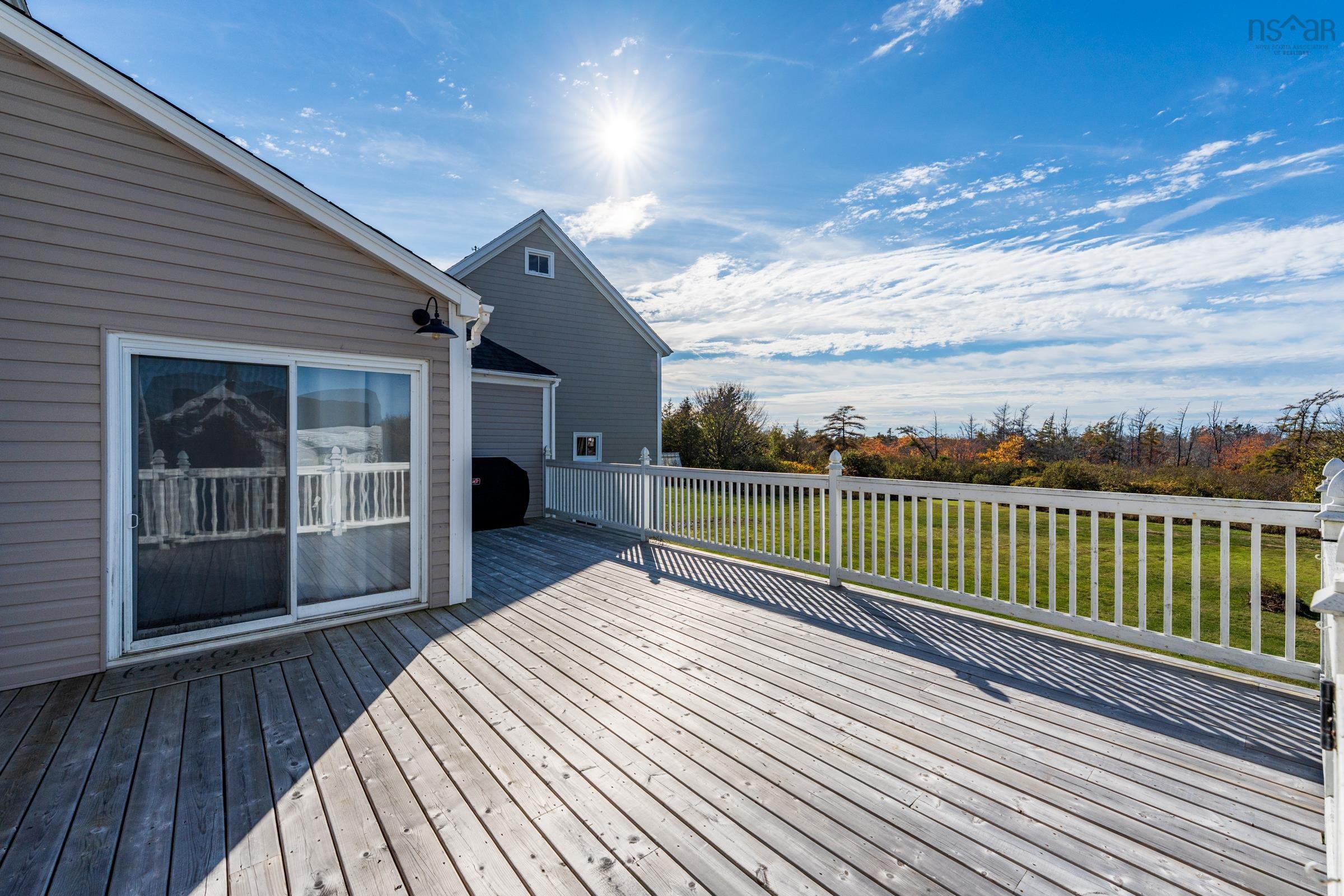 $375,000.00: 8793 Highway 1, Meteghan River