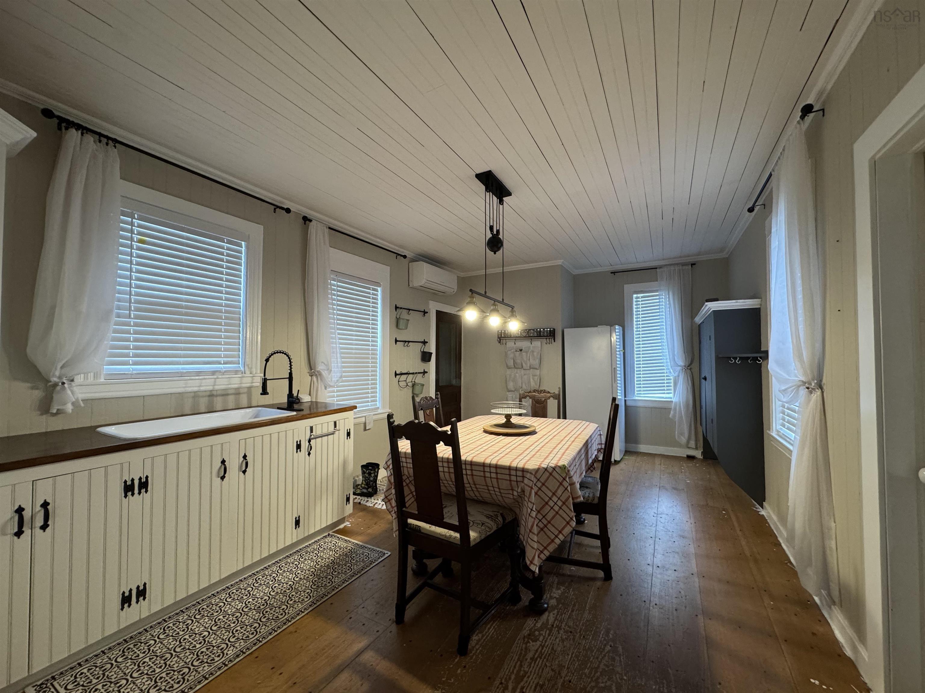 $375,000.00: 8793 Highway 1, Meteghan River