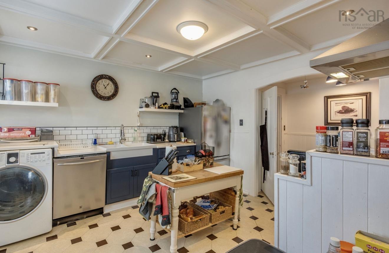 $669,000.00: 10352 1 Highway, Paradise