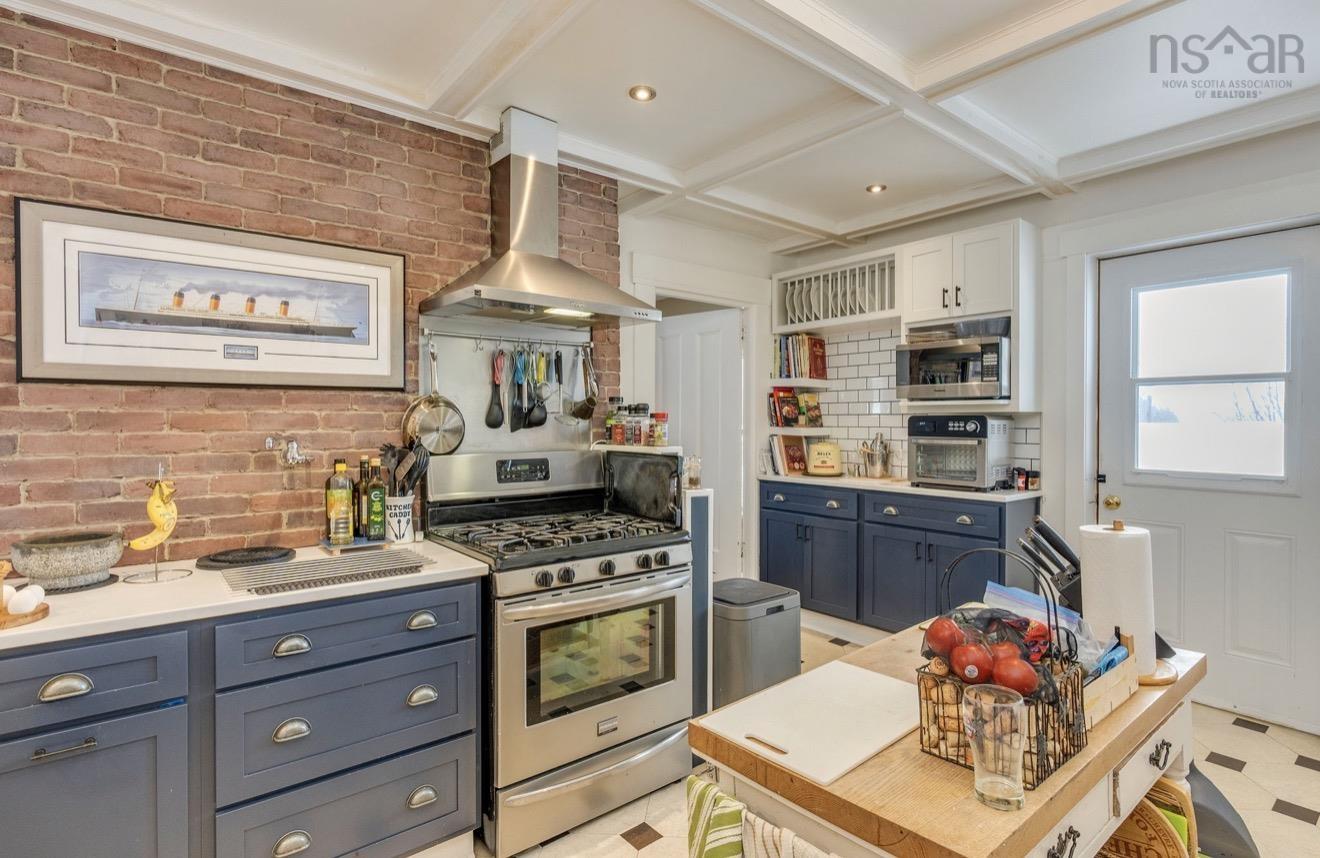 $669,000.00: 10352 1 Highway, Paradise