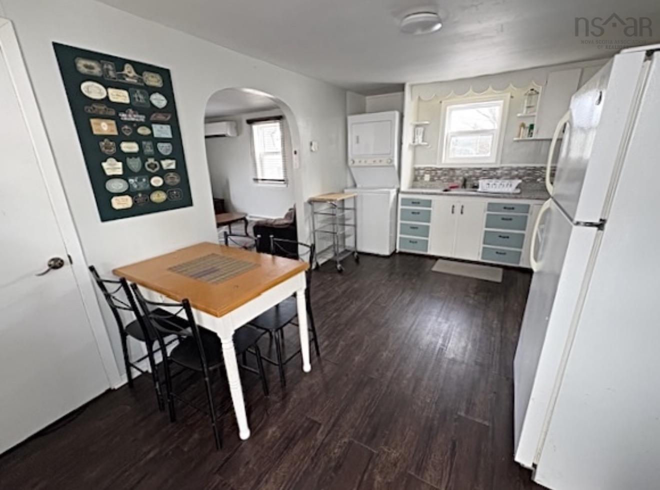 $669,000.00: 10352 1 Highway, Paradise