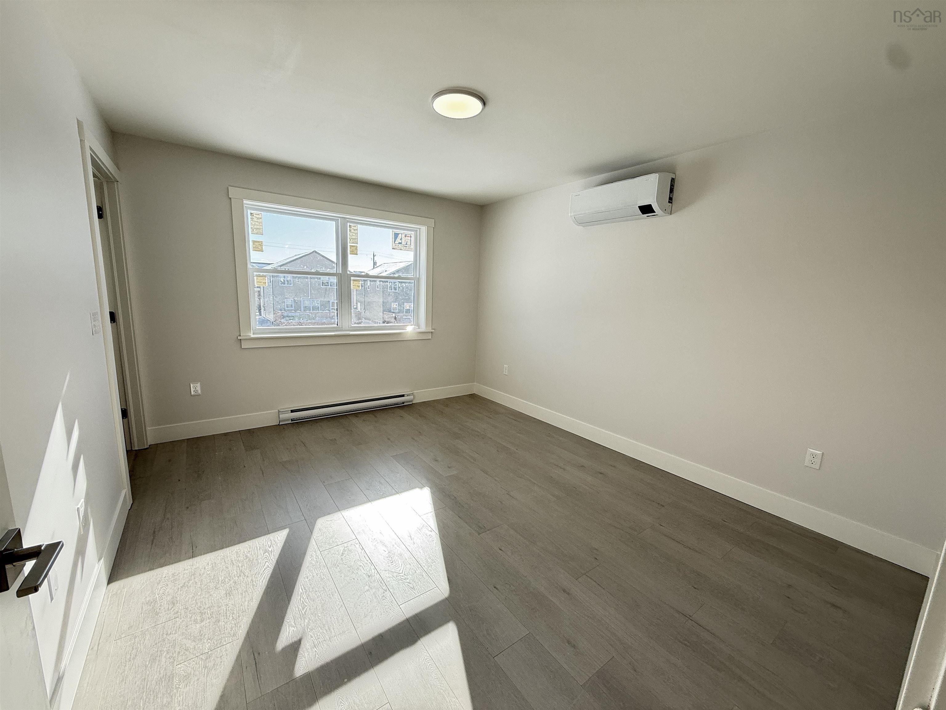 $699,994.00: 15 Brick Lane, Halifax