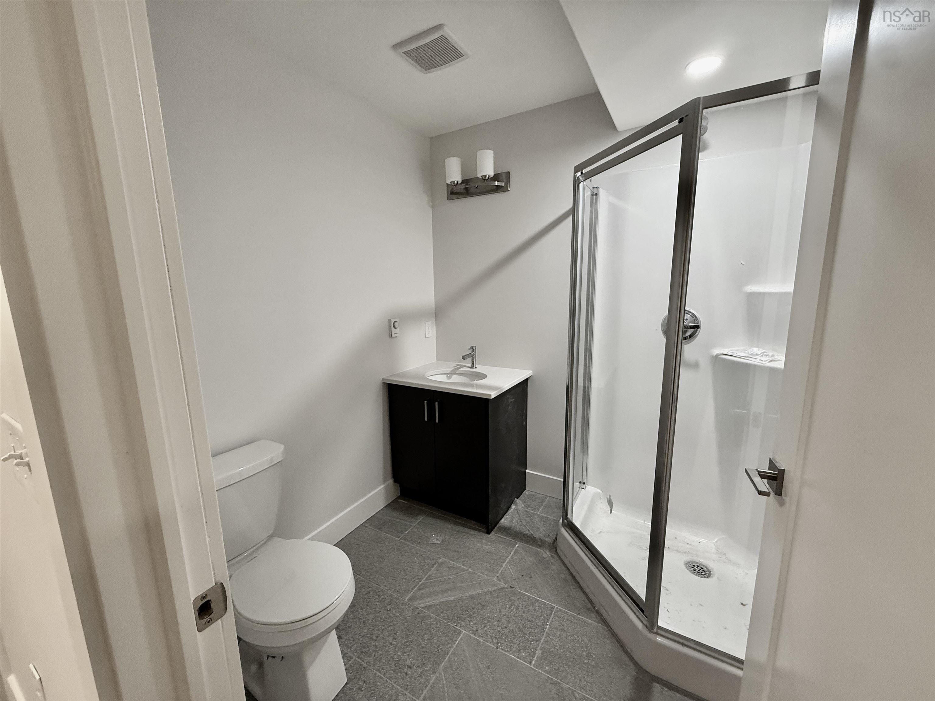 $699,994.00: 15 Brick Lane, Halifax