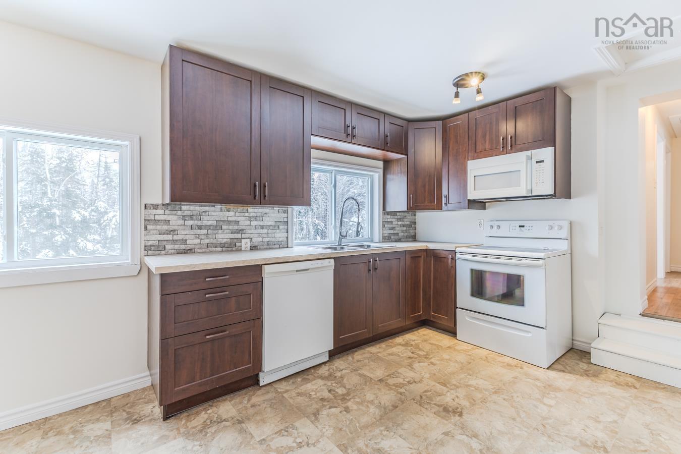 $229,000.00: 136 Kennedy Road, Brookfield