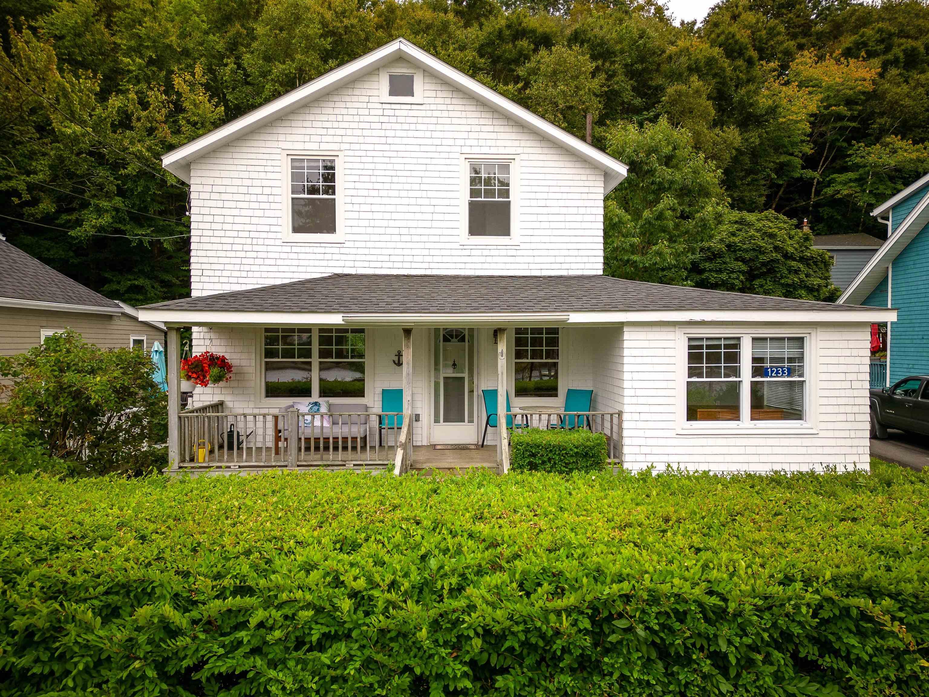 1233 Purcells Cove Road, Halifax, NS (MLS 202602005)