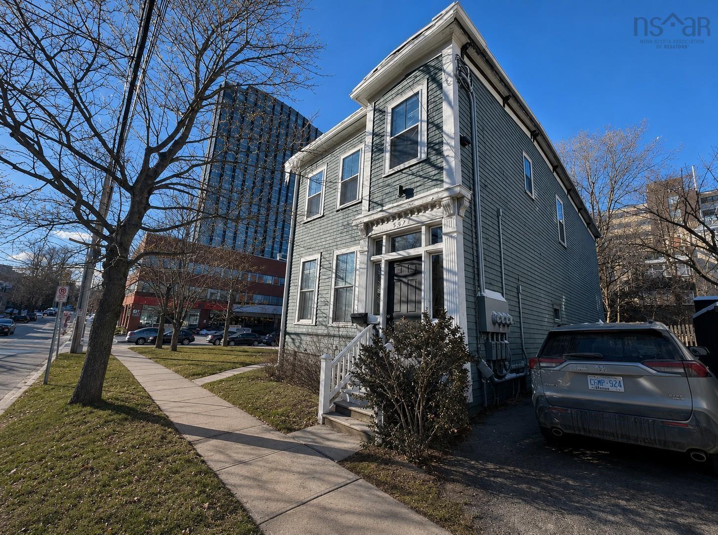 5571 Fenwick Street, Halifax Peninsula, NS (MLS 202602006)