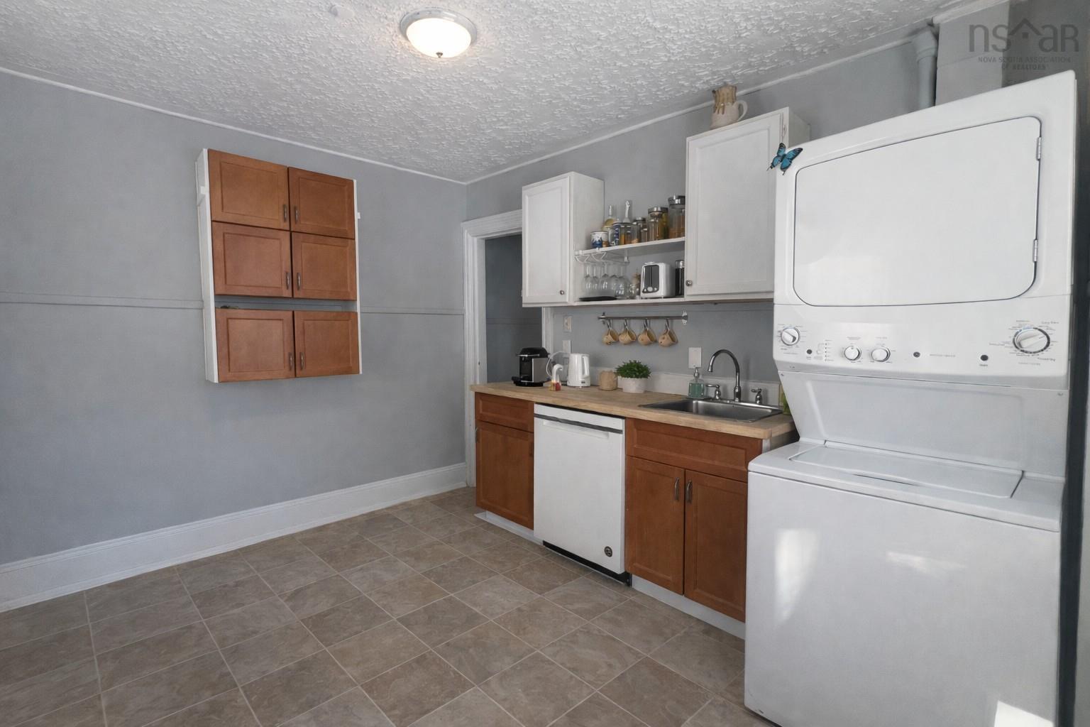 5571 Fenwick Street, Halifax Peninsula, NS (MLS 202602006)