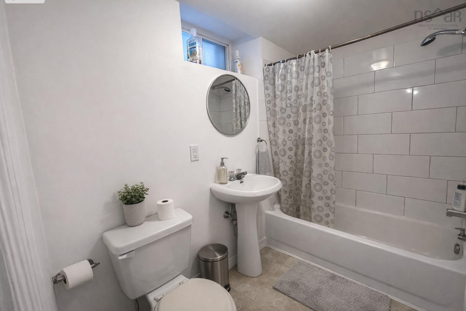 5571 Fenwick Street, Halifax Peninsula, NS (MLS 202602006)