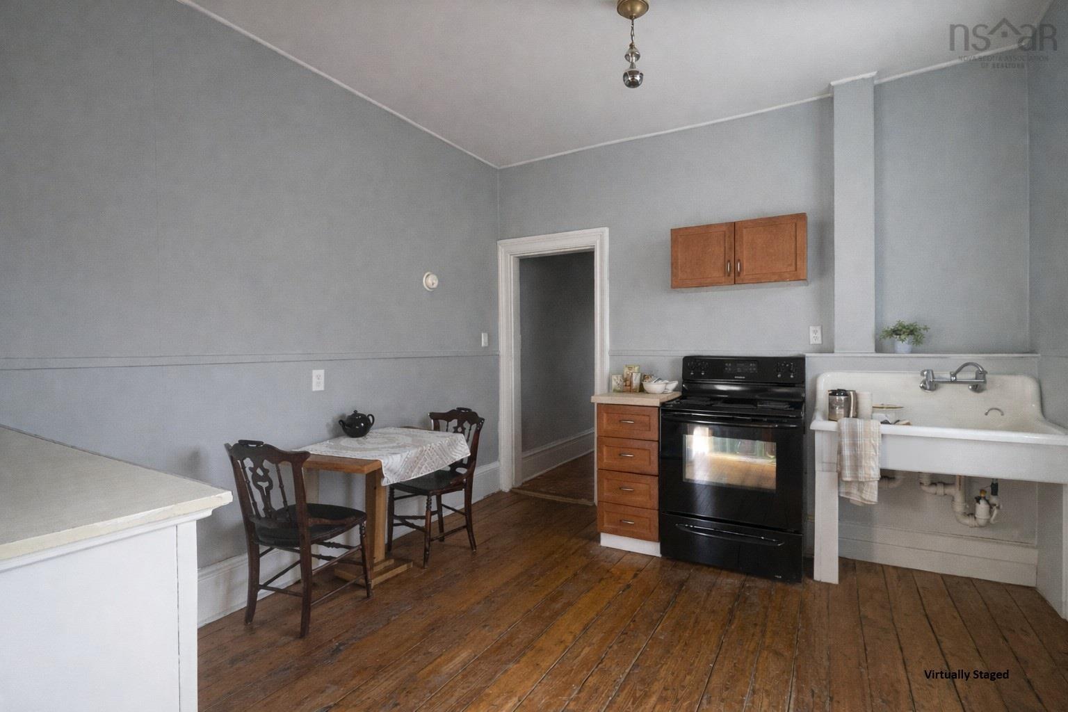 5571 Fenwick Street, Halifax Peninsula, NS (MLS 202602006)
