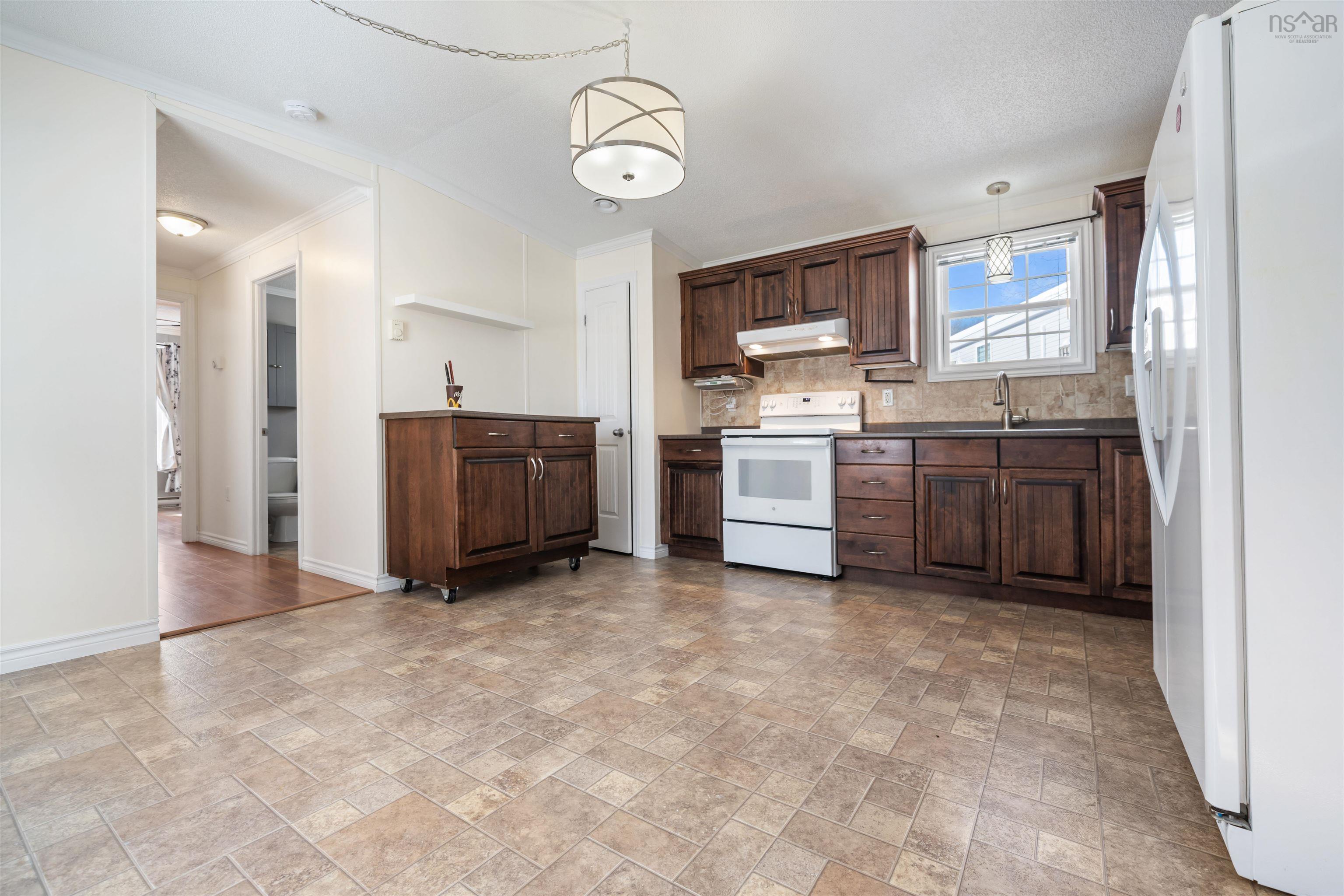 25 High Road, Lakeside, NS (MLS 202602007)