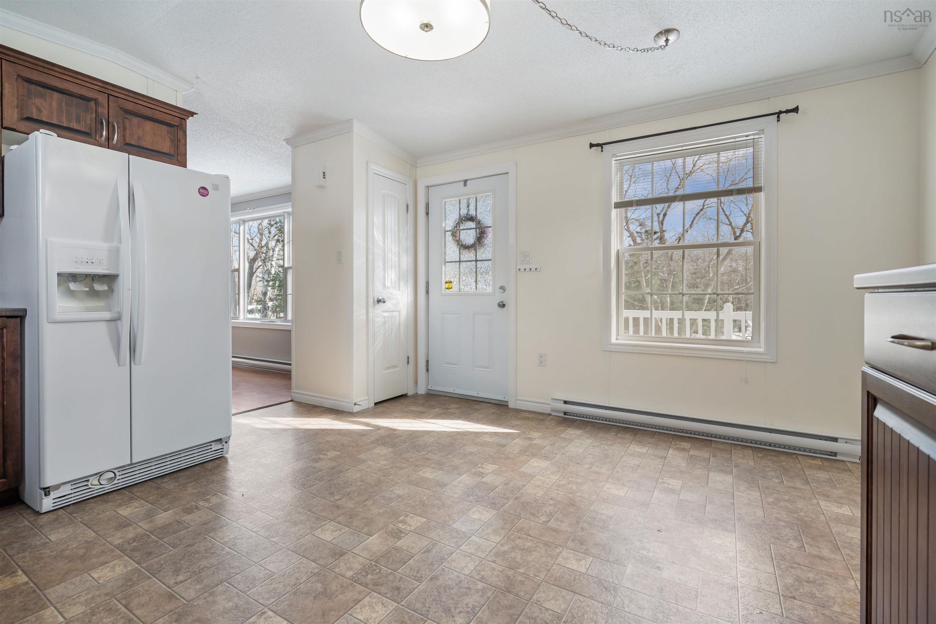 25 High Road, Lakeside, NS (MLS 202602007)