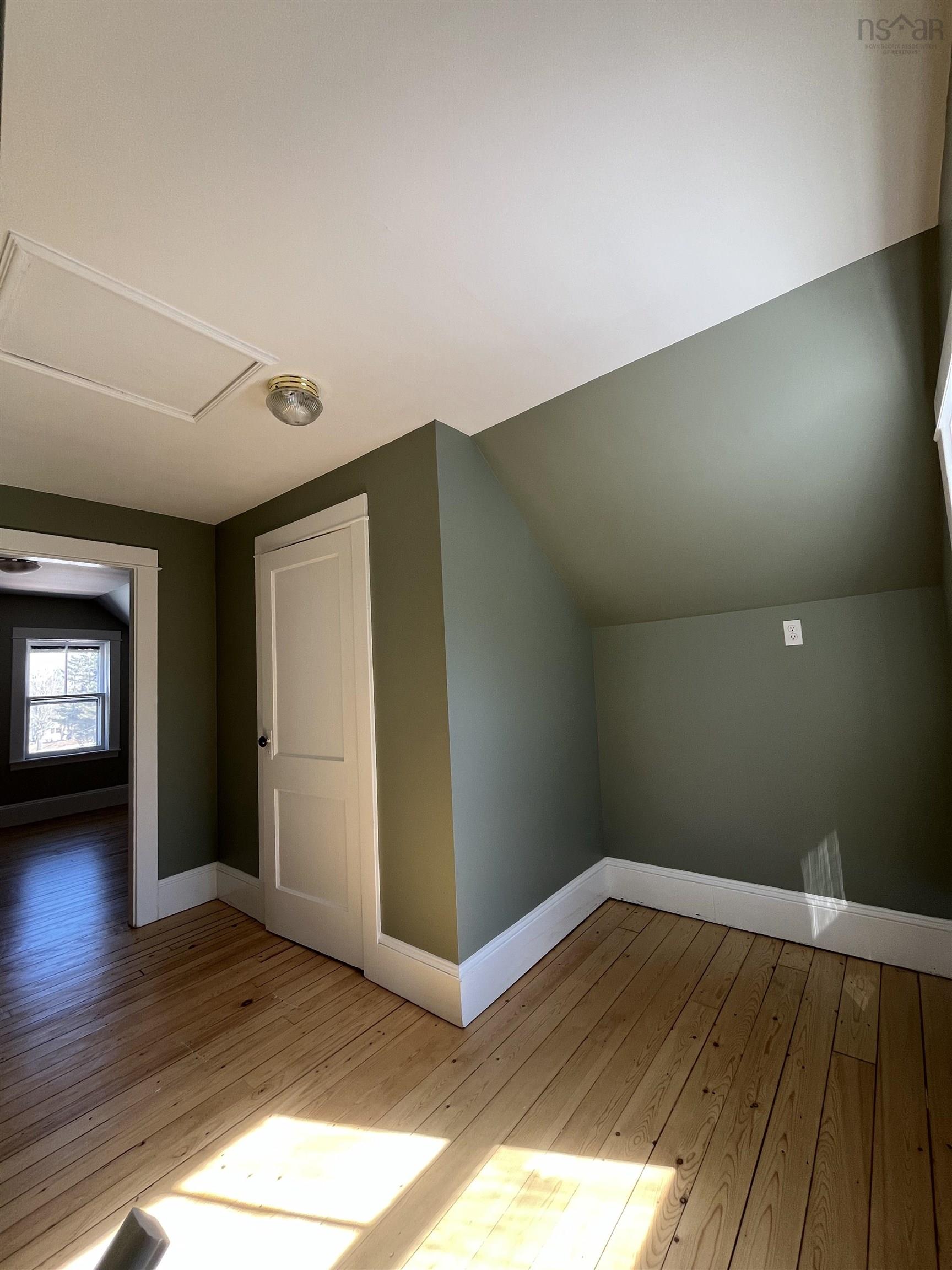 $299,900.00: 120 Old Port Mouton Road, Liverpool