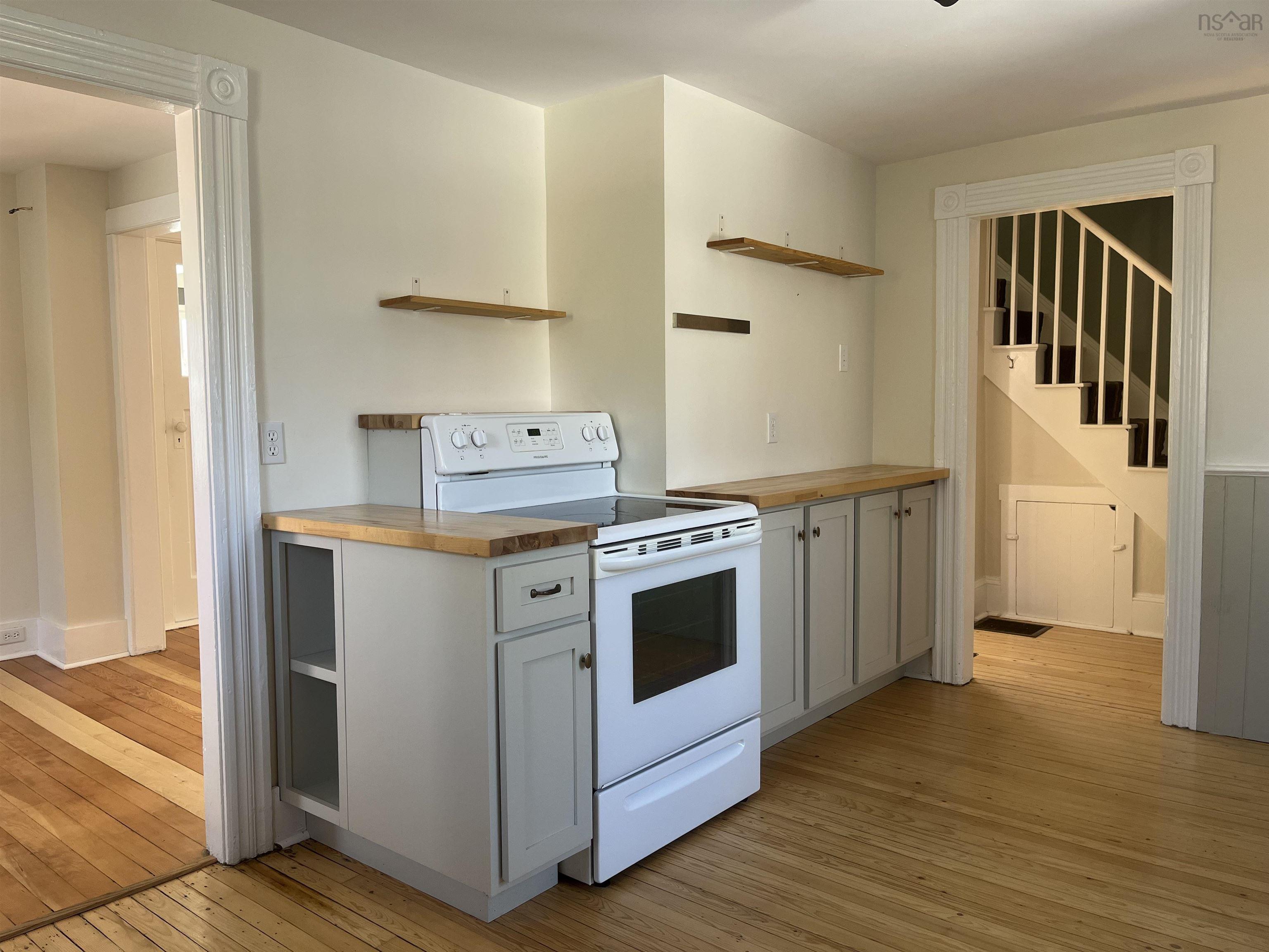 $299,900.00: 120 Old Port Mouton Road, Liverpool