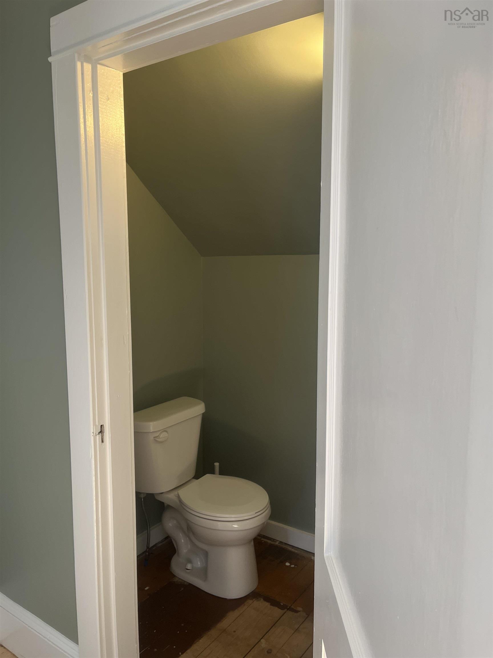 $299,900.00: 120 Old Port Mouton Road, Liverpool