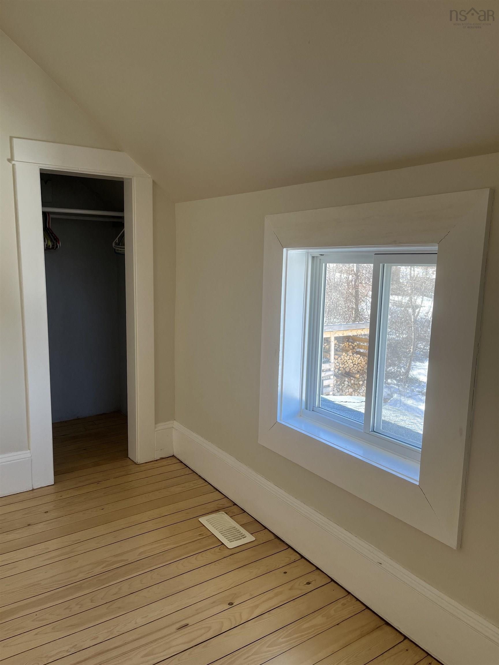 $299,900.00: 120 Old Port Mouton Road, Liverpool