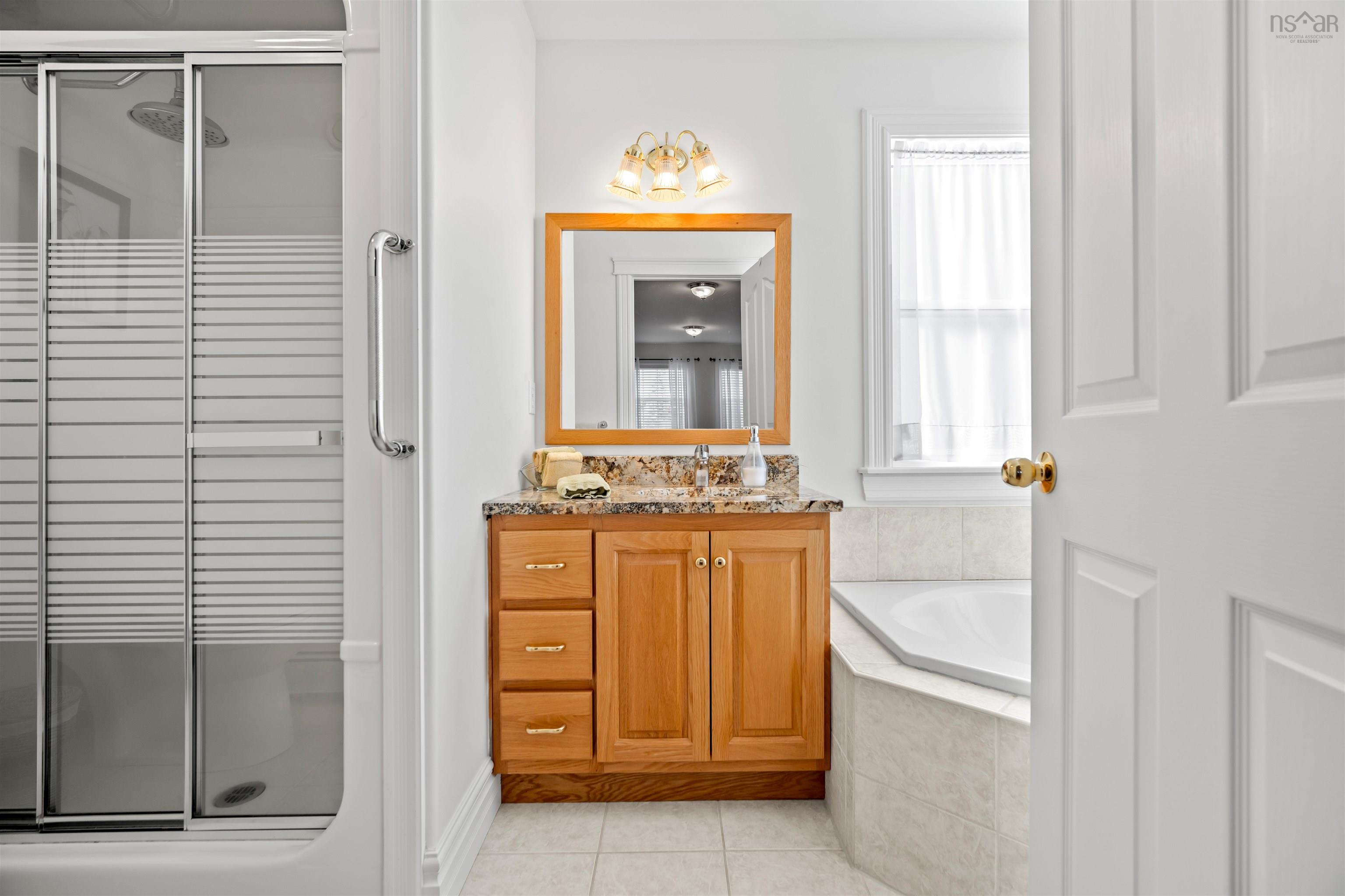 $759,900.00: 677 Westwood Boulevard, Upper Tantallon