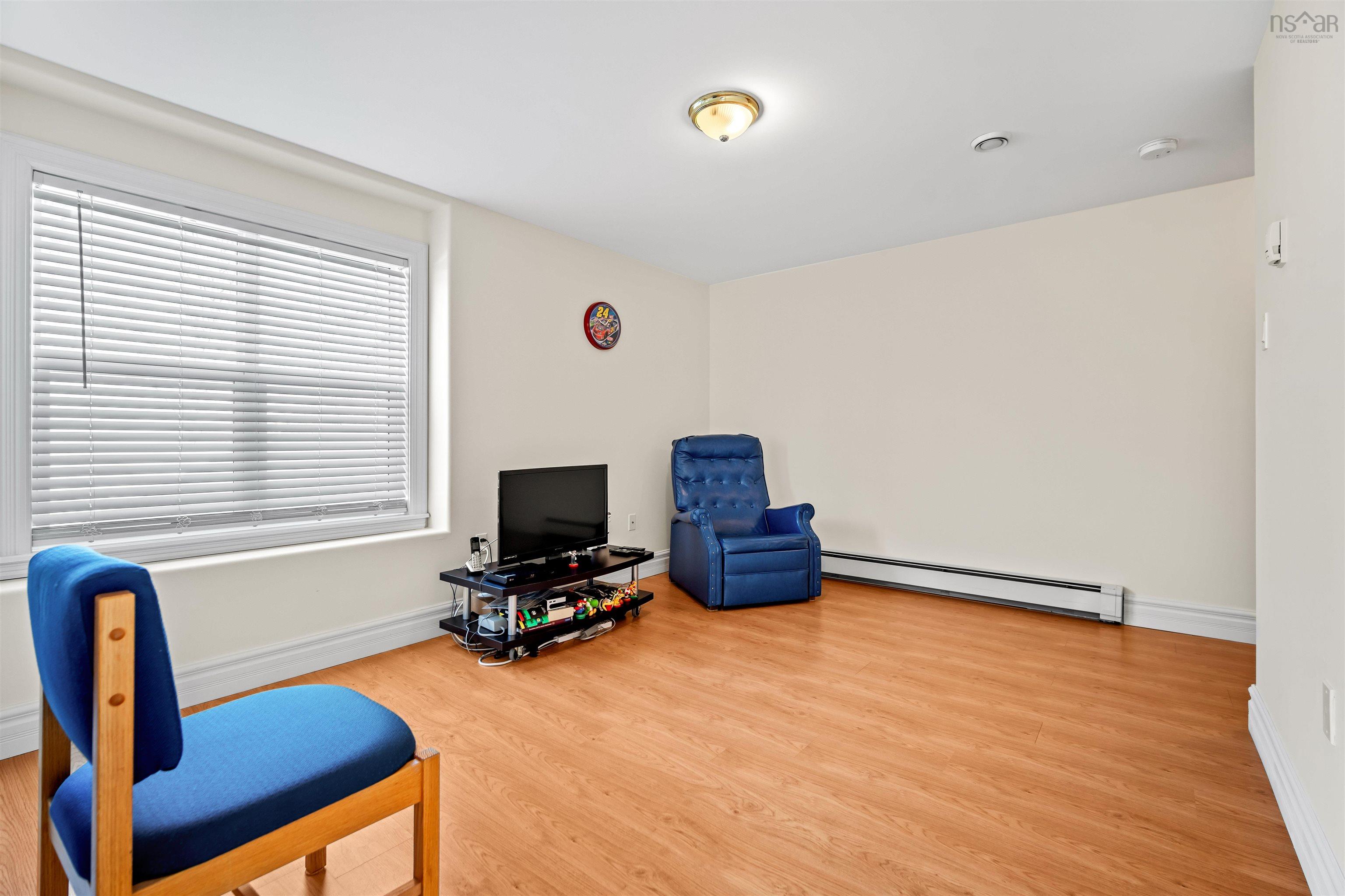 $759,900.00: 677 Westwood Boulevard, Upper Tantallon