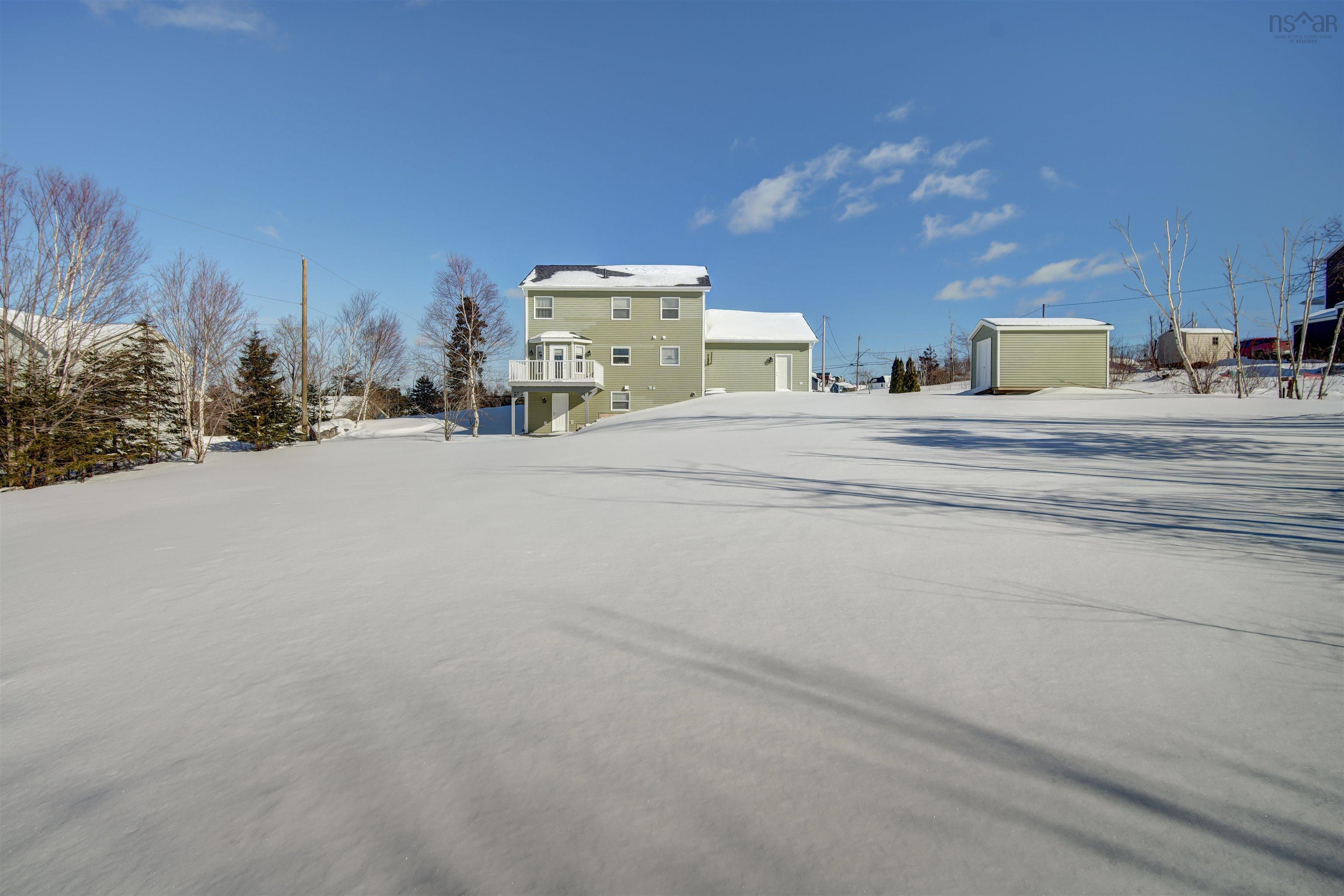 $759,900.00: 677 Westwood Boulevard, Upper Tantallon