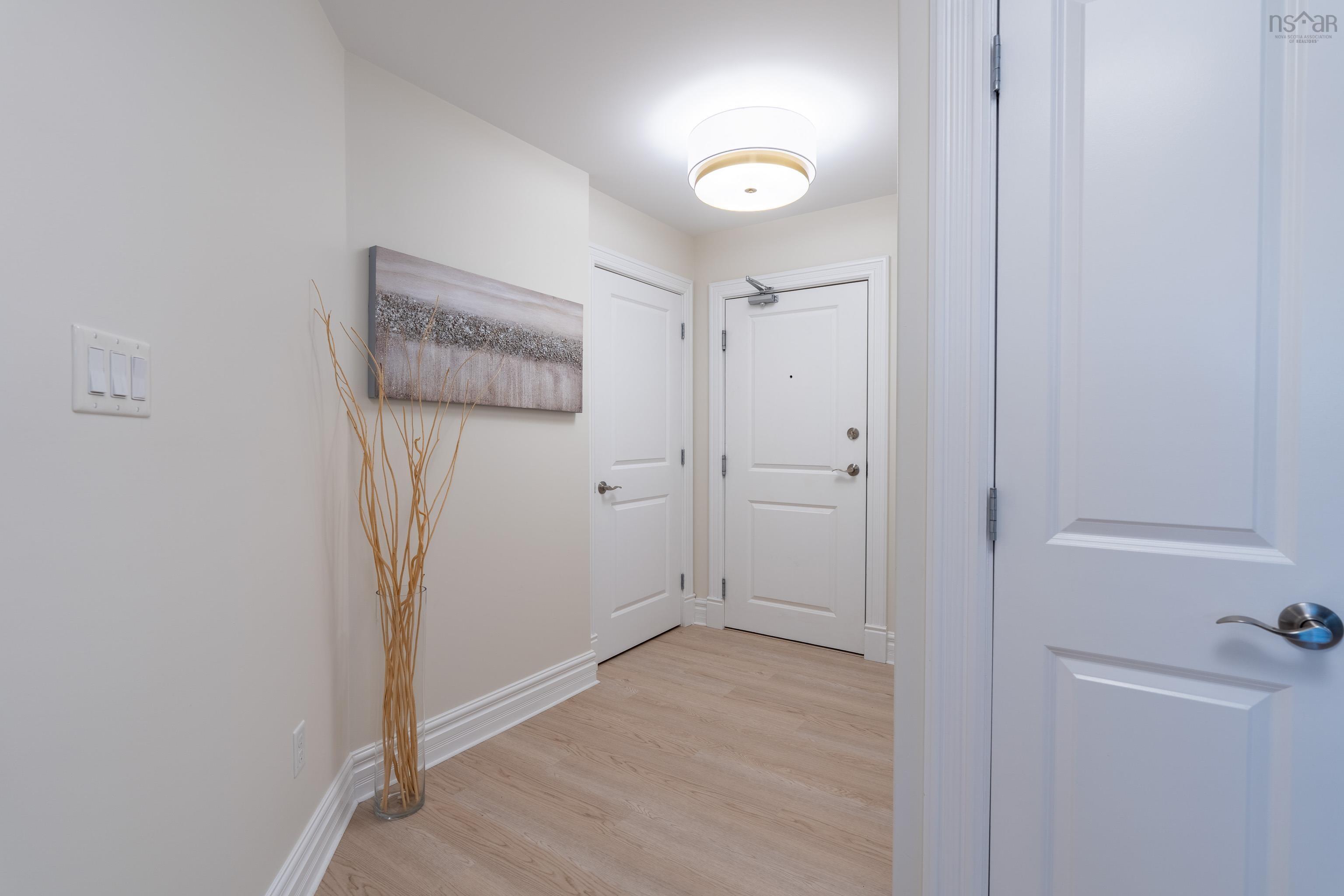 $565,000.00: 207 89 Pebblecreek Crescent, Dartmouth