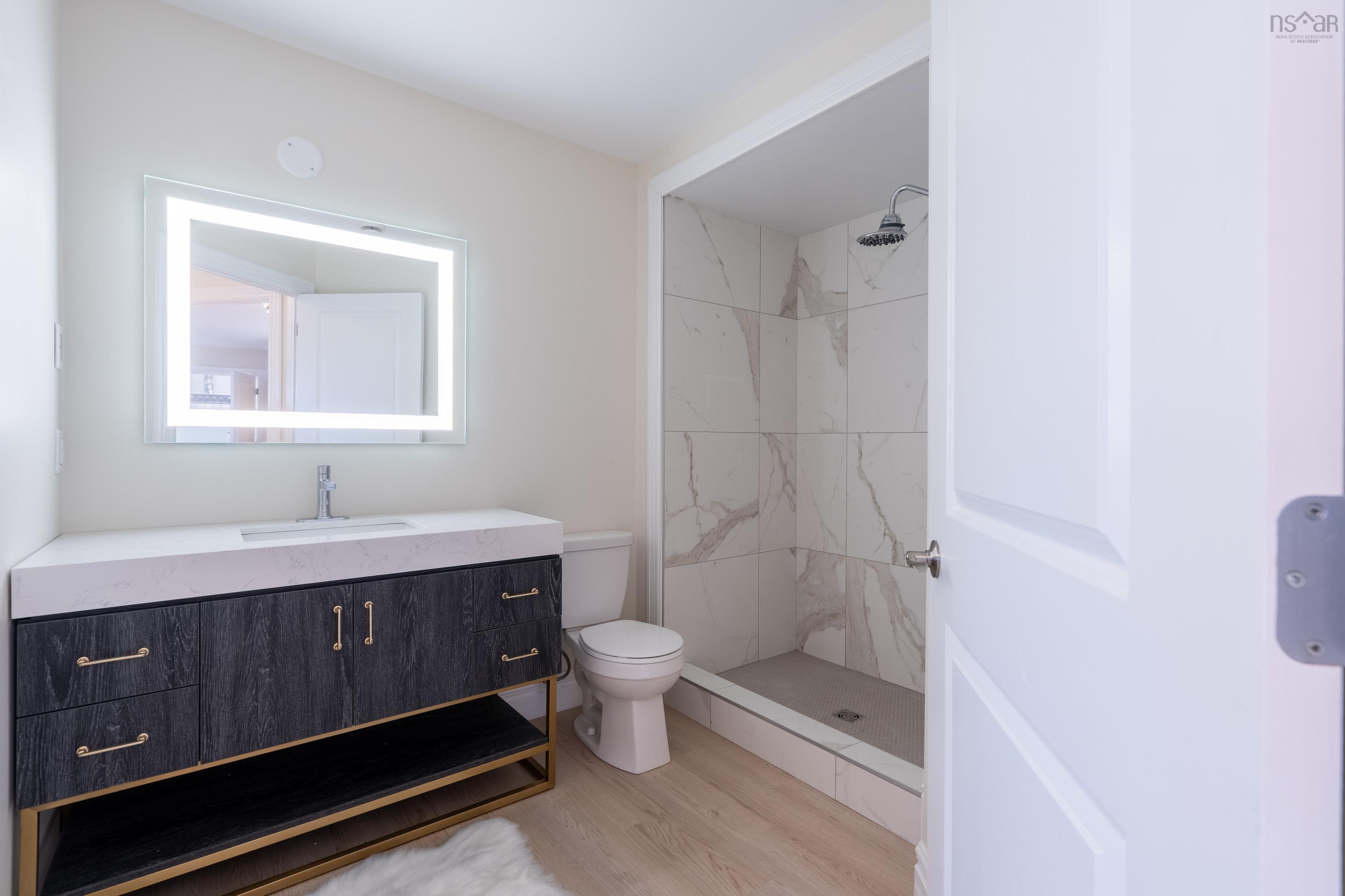 $565,000.00: 207 89 Pebblecreek Crescent, Dartmouth