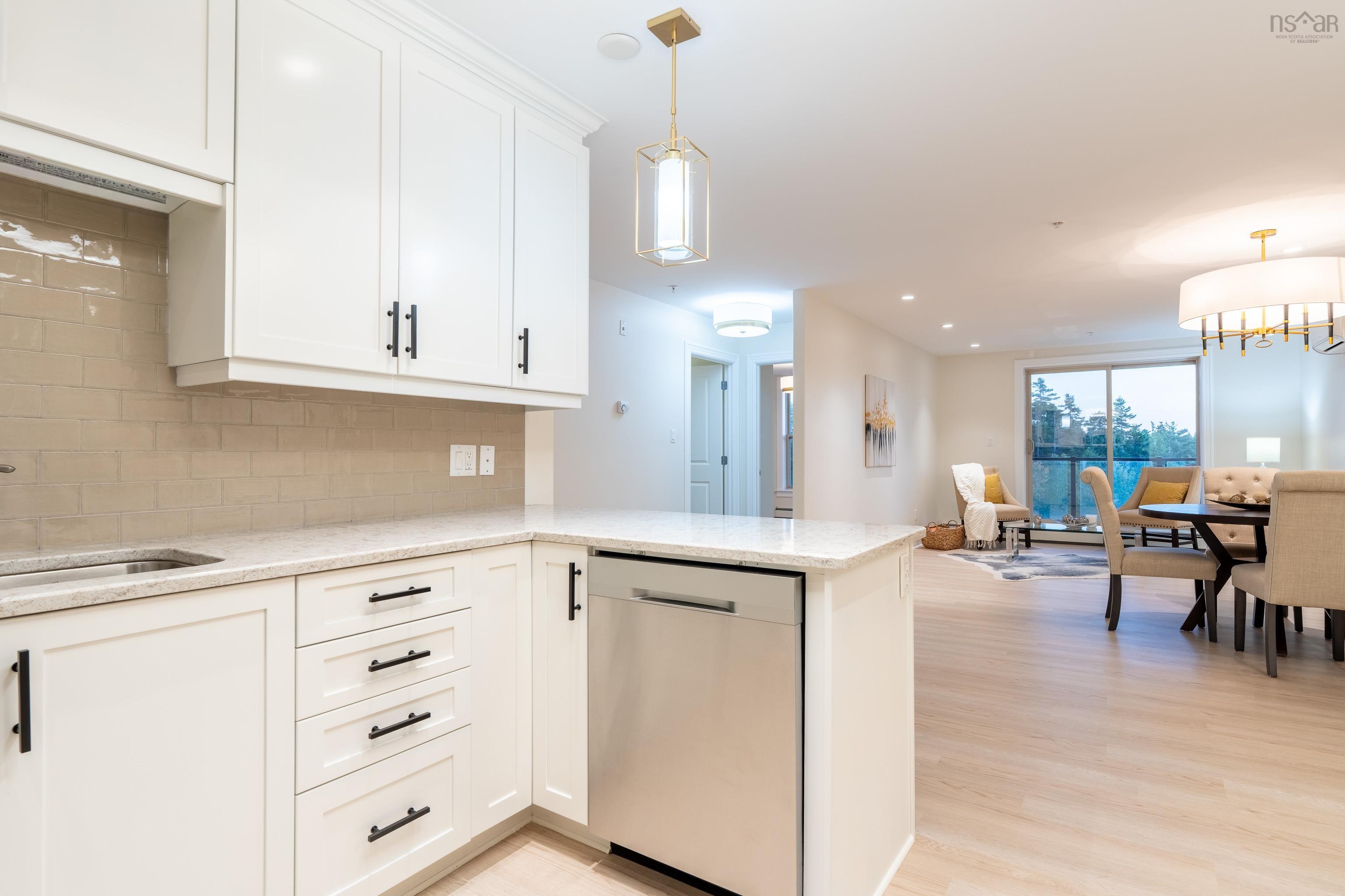 $565,000.00: 207 89 Pebblecreek Crescent, Dartmouth