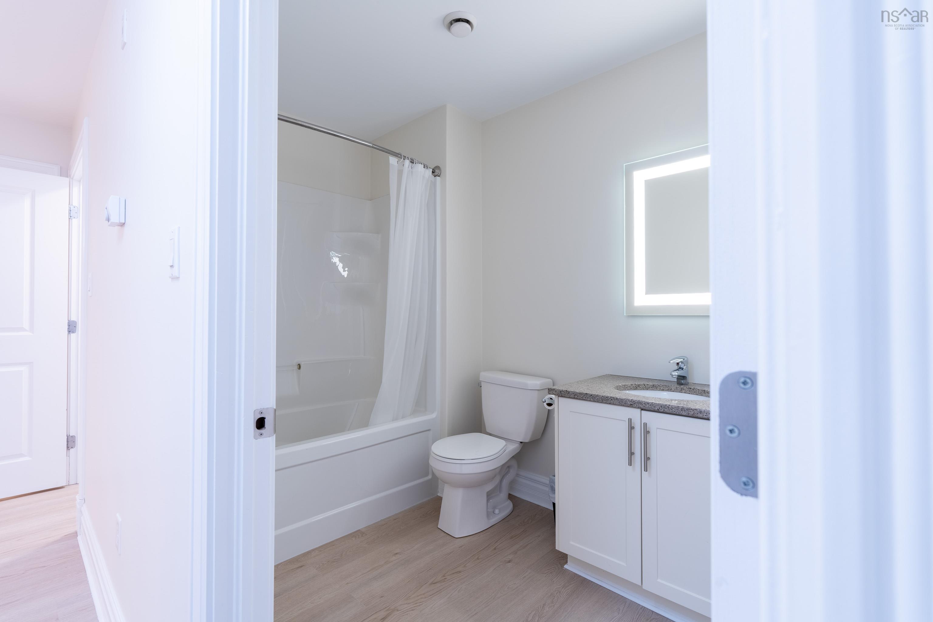 $565,000.00: 207 89 Pebblecreek Crescent, Dartmouth