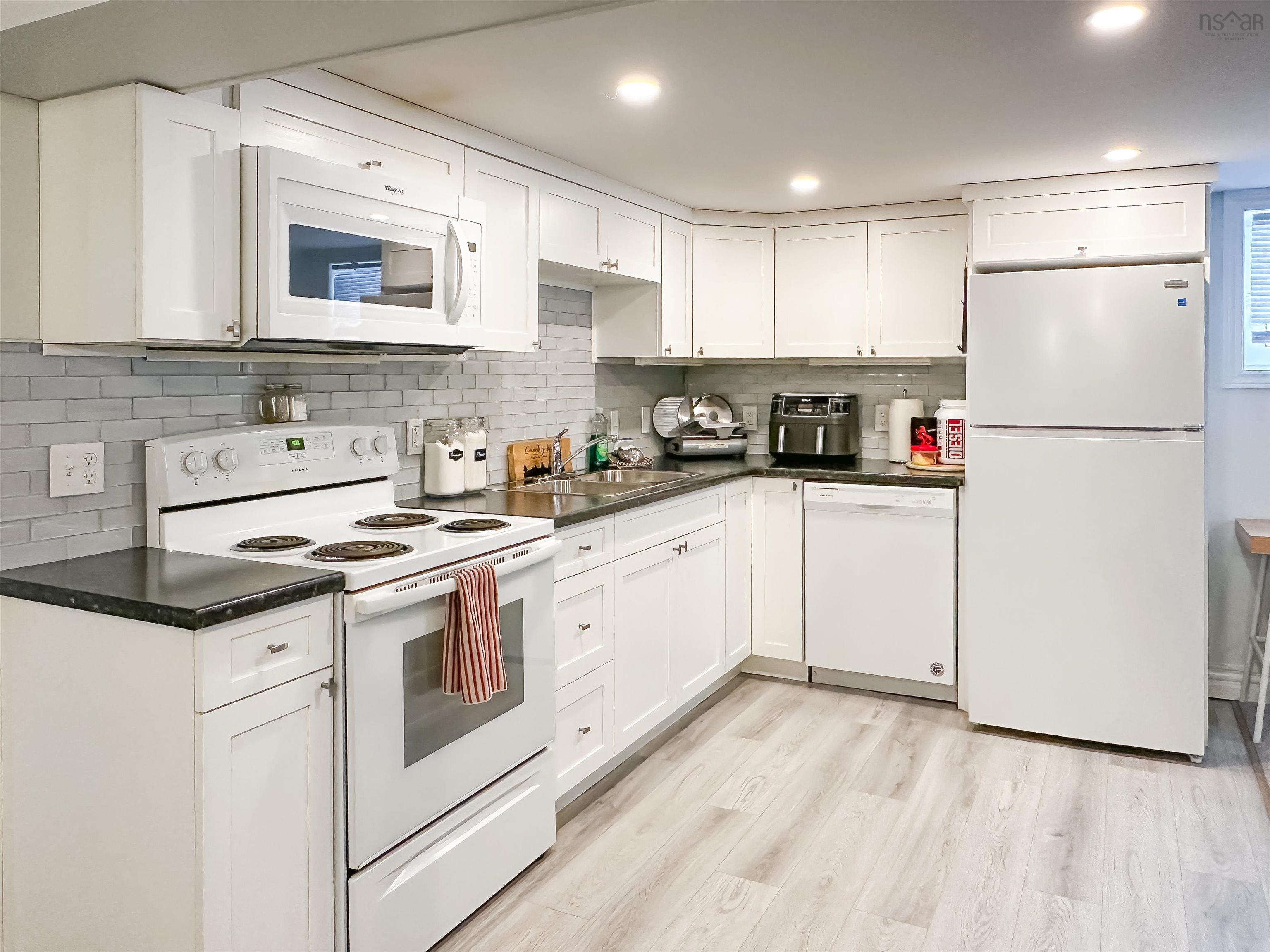 $399,900.00: 352 Moody Court, Kingston