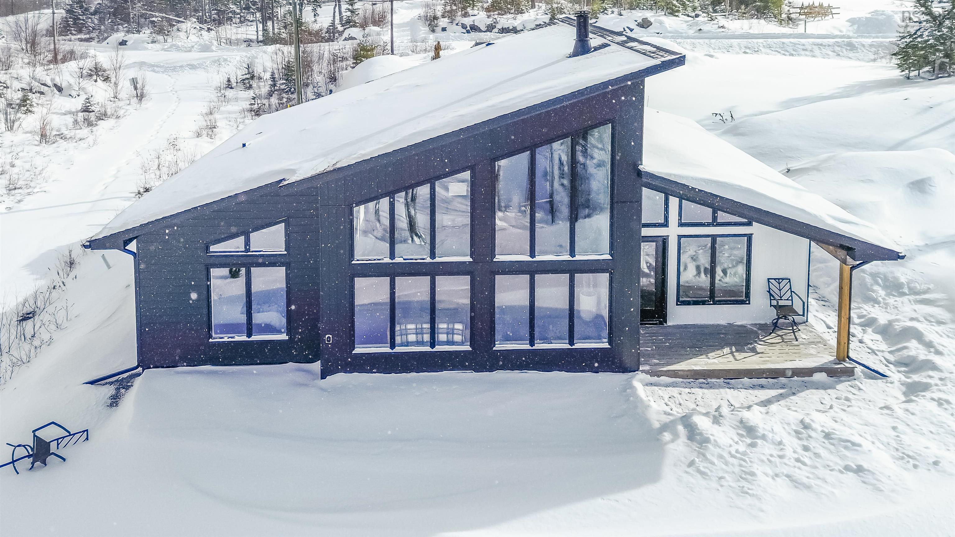 $843,900.00: 242 Heritage Way, East Uniacke