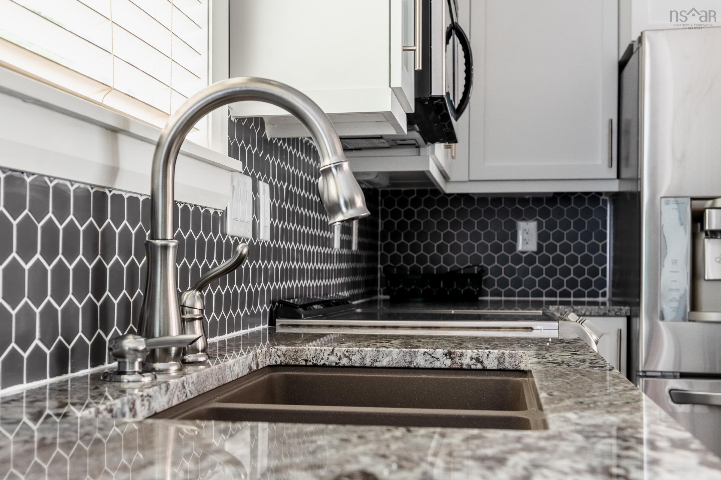 $384,900.00: 277 HAVEN Drive, Bridgewater