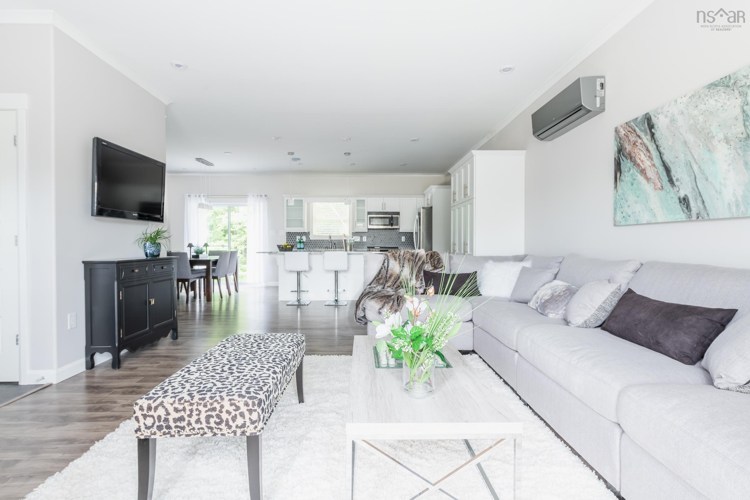 $384,900.00: 277 HAVEN Drive, Bridgewater