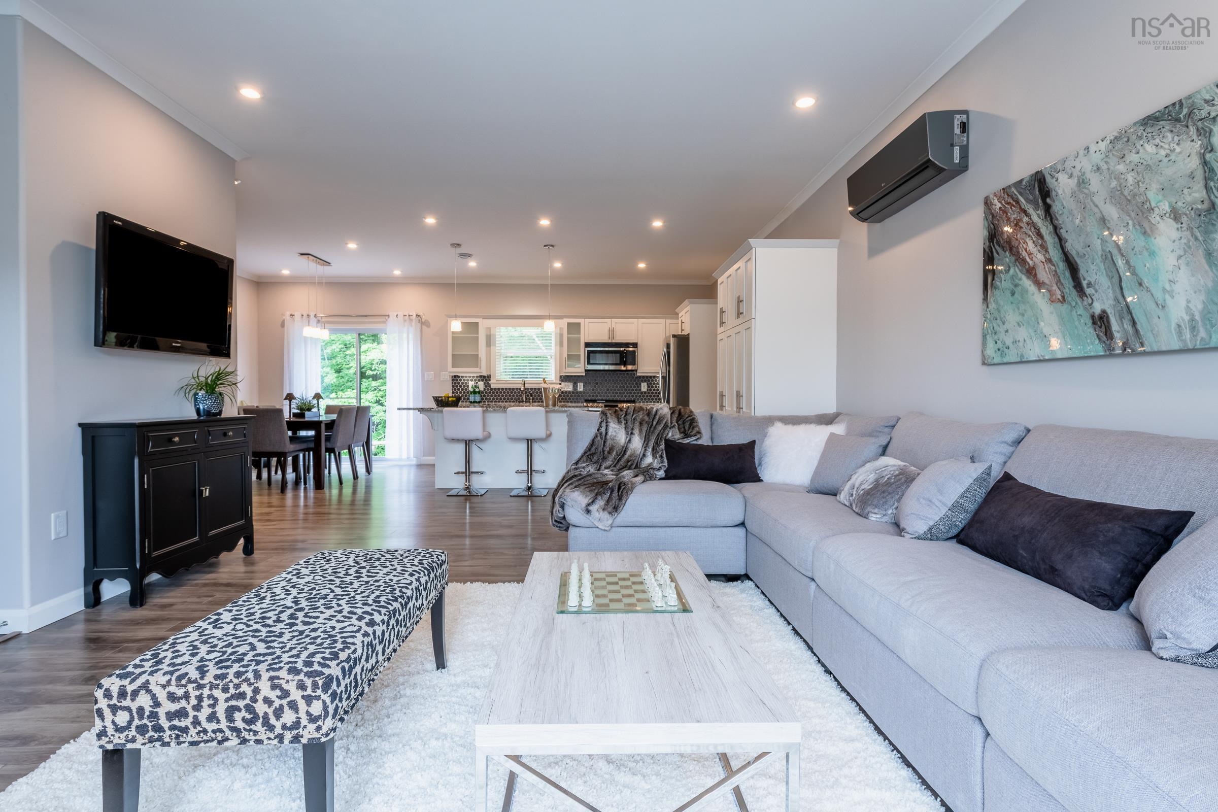 $384,900.00: 277 HAVEN Drive, Bridgewater