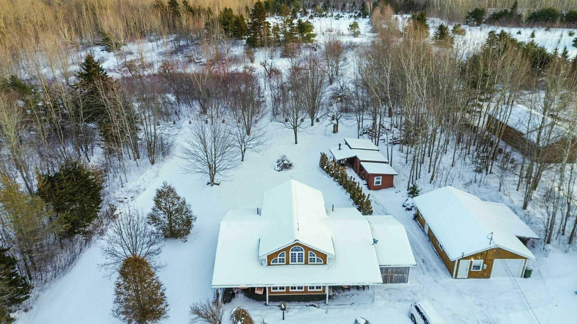 $649,900.00: 2700 Prospect Road, Cambridge