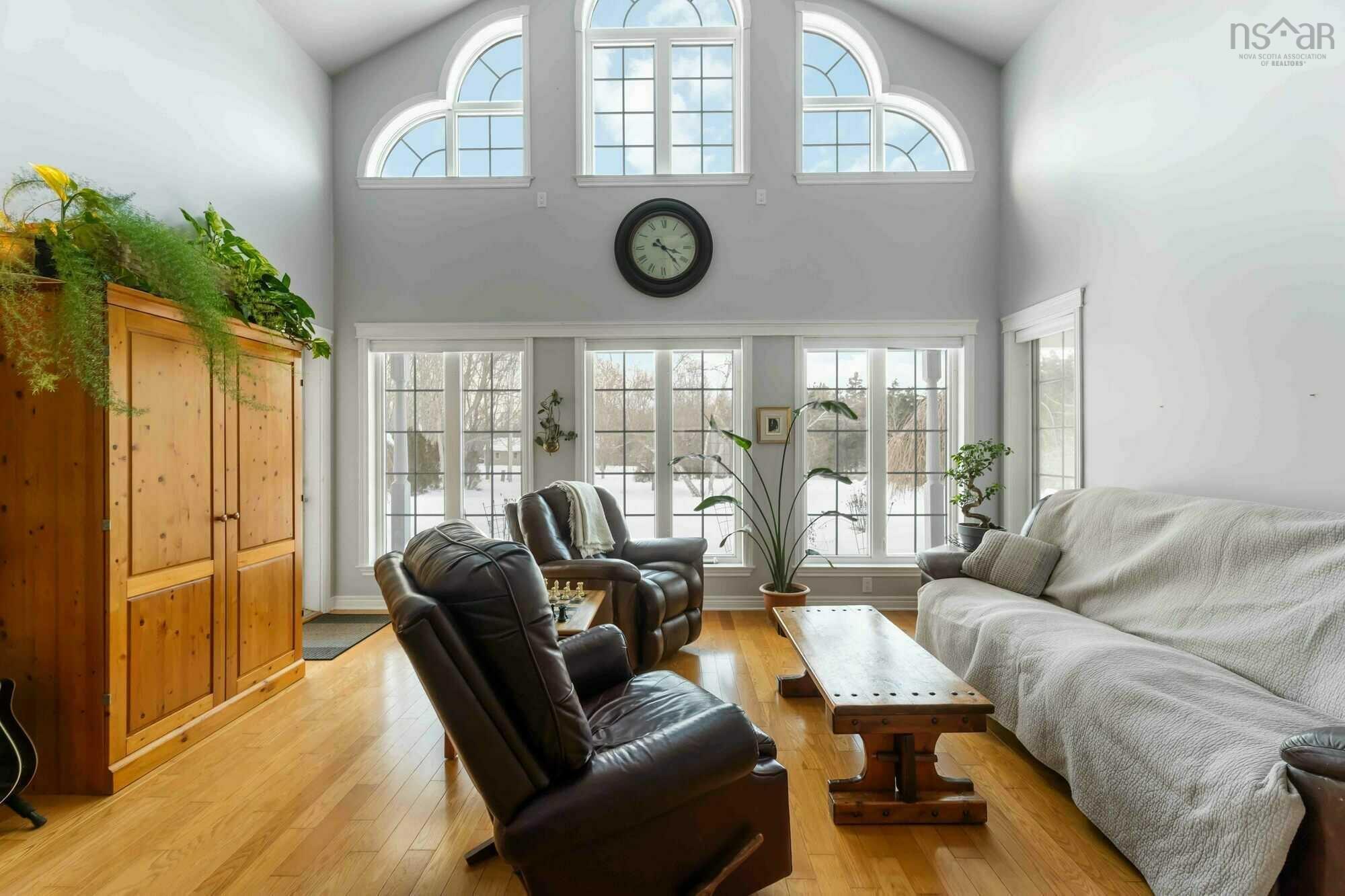 $649,900.00: 2700 Prospect Road, Cambridge