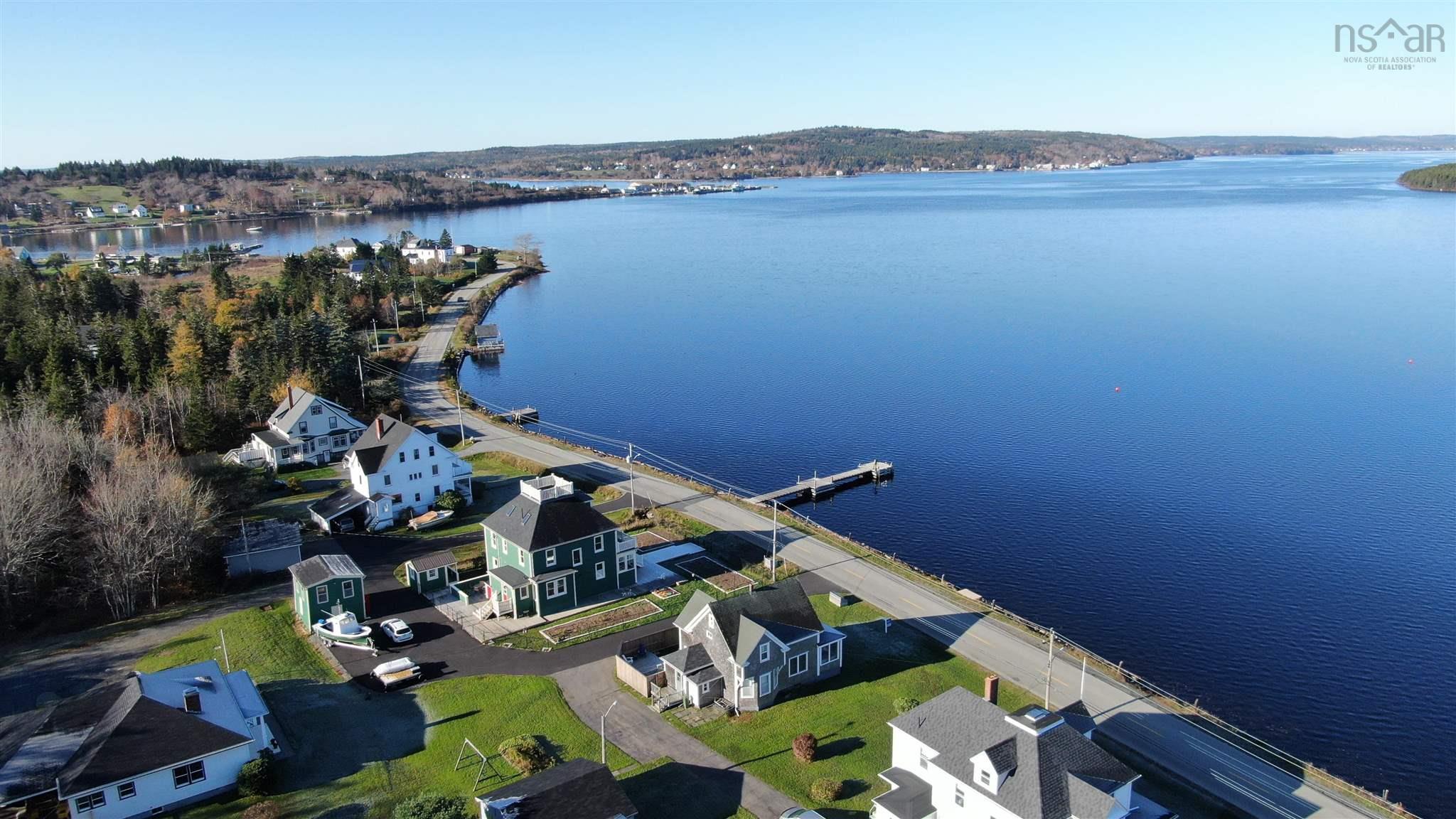 $499,000.00: 91 Lower LaHave Road, Riverport