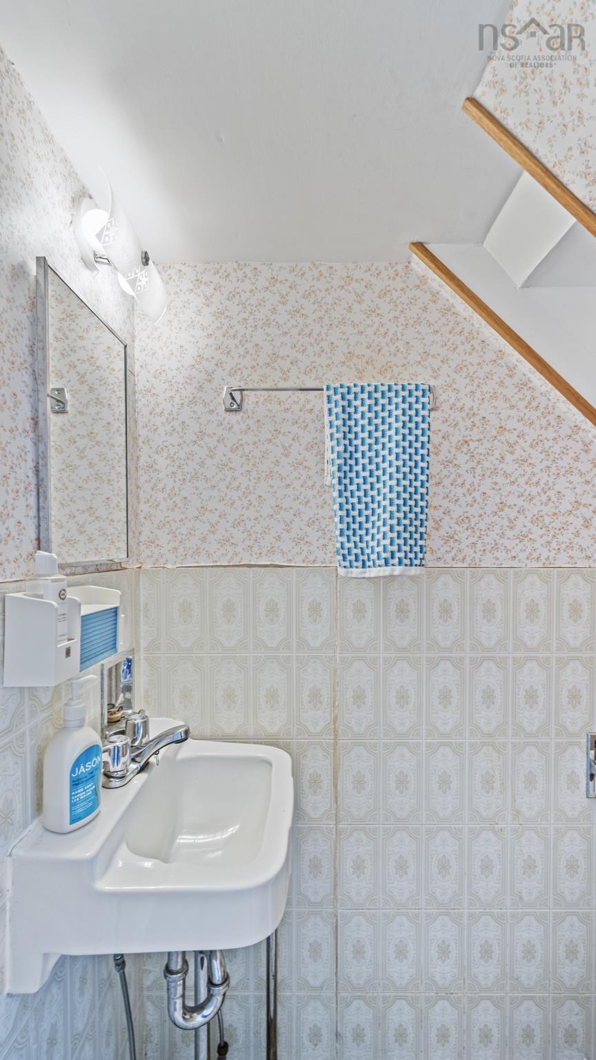 $499,000.00: 91 Lower LaHave Road, Riverport