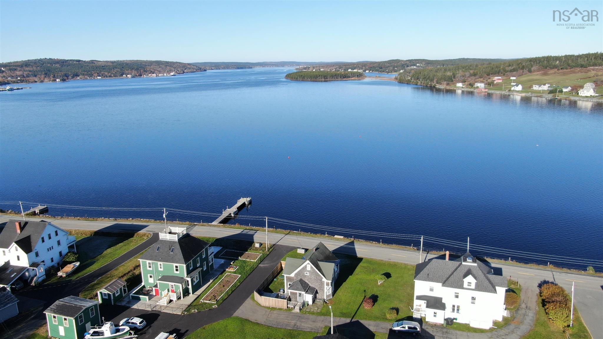 $499,000.00: 91 Lower LaHave Road, Riverport