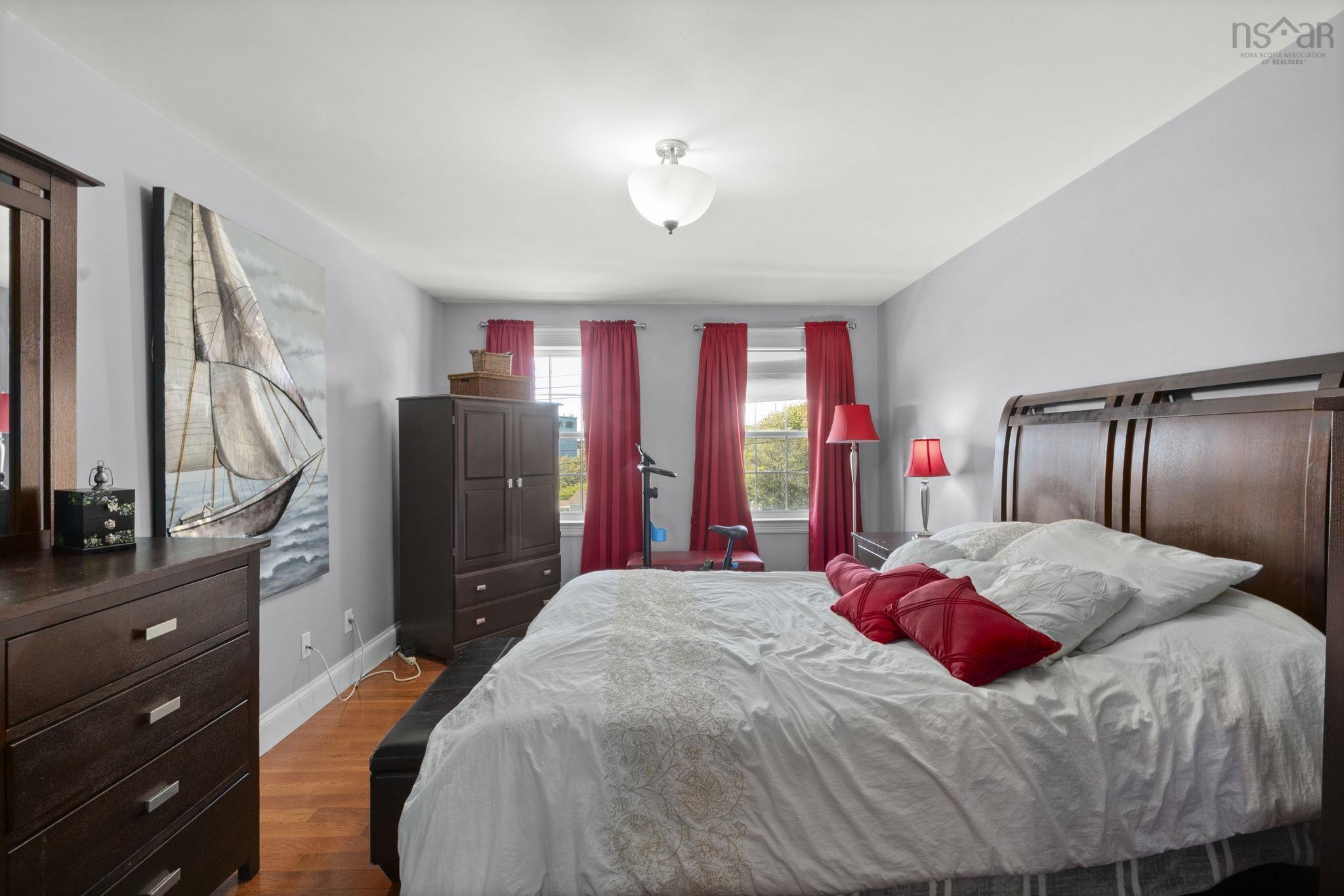 25 Middle Street, Dartmouth, NS (MLS 202602054)