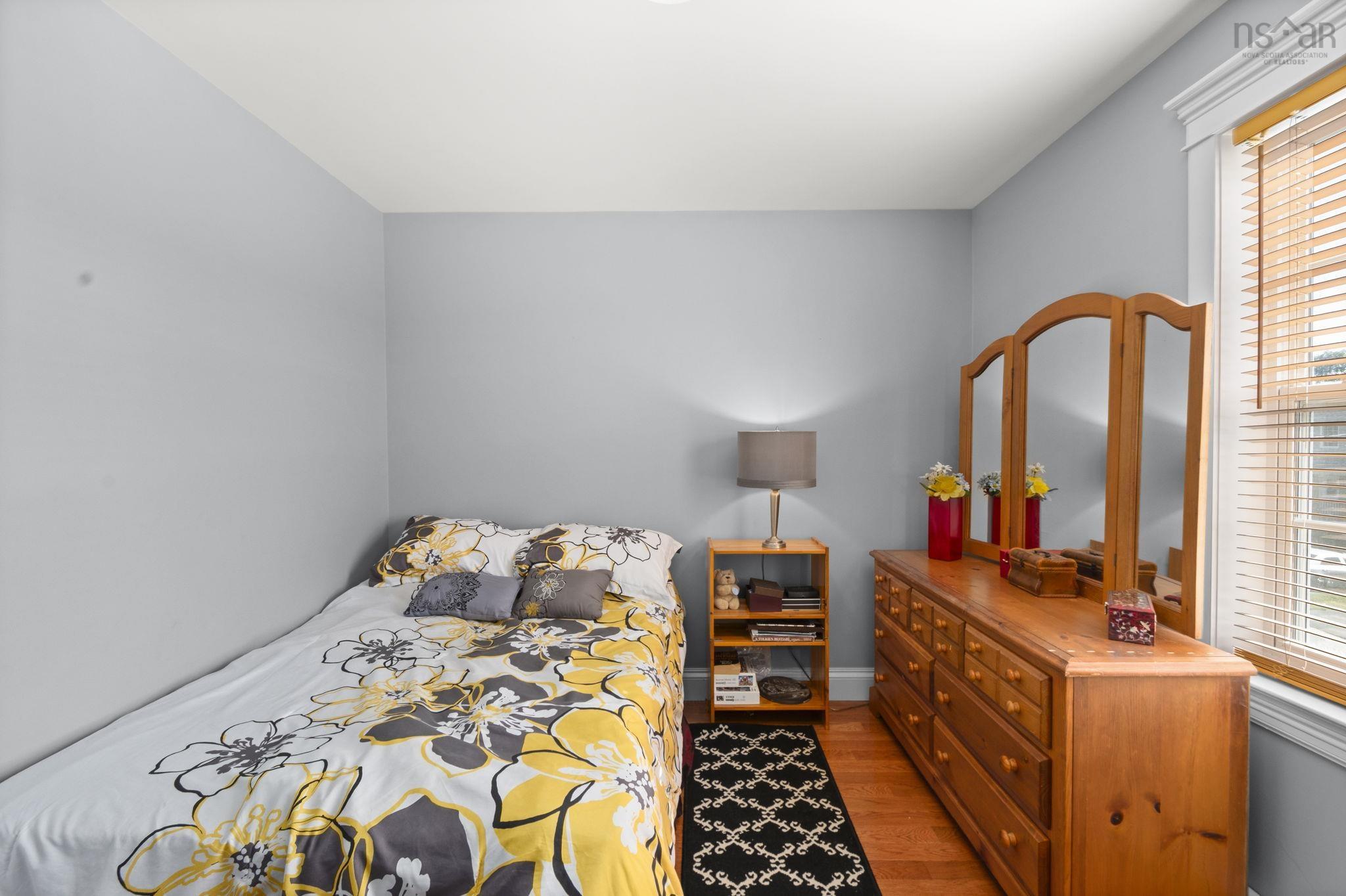 25 Middle Street, Dartmouth, NS (MLS 202602054)